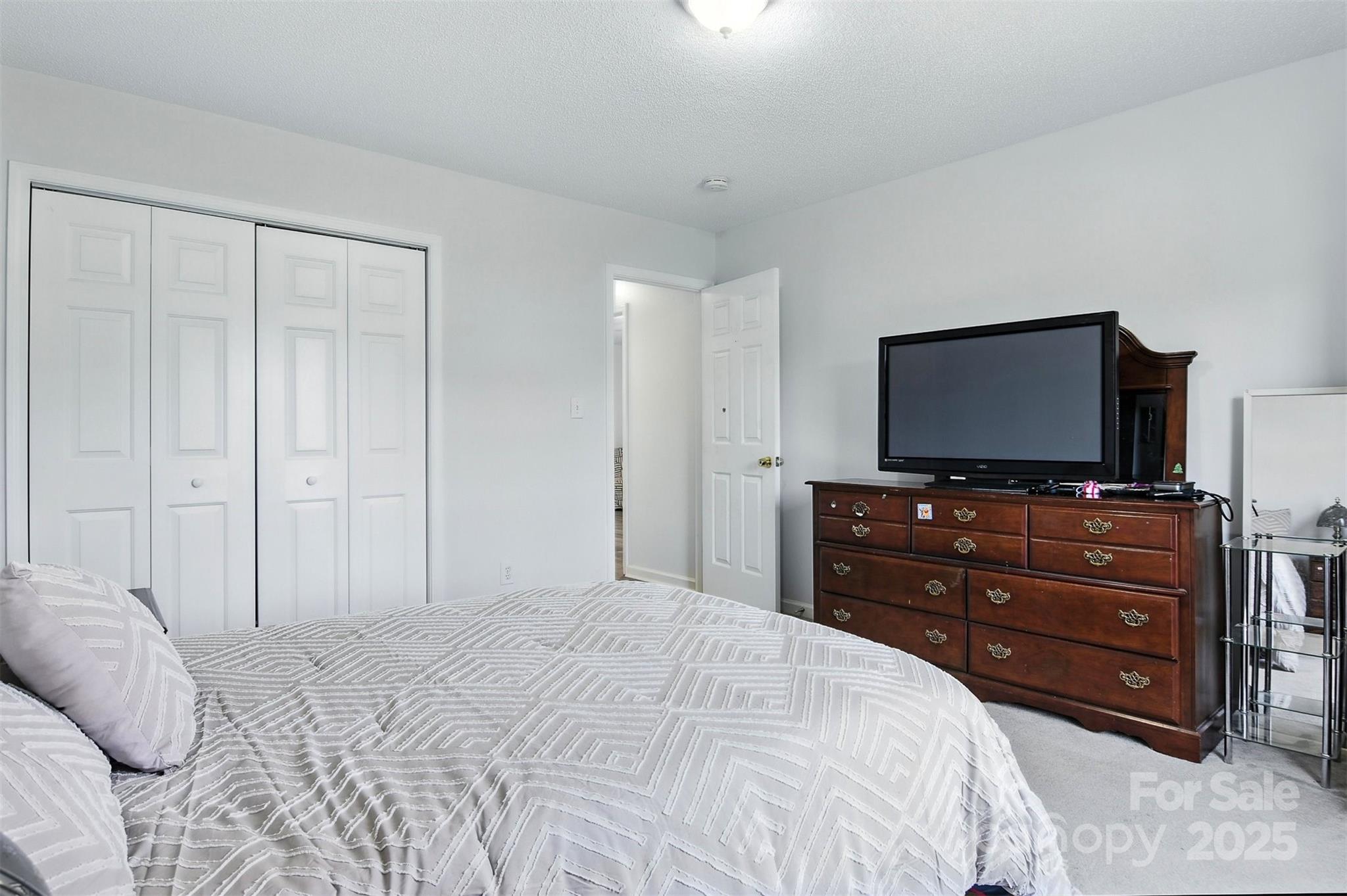 2244 Clearwater Lane