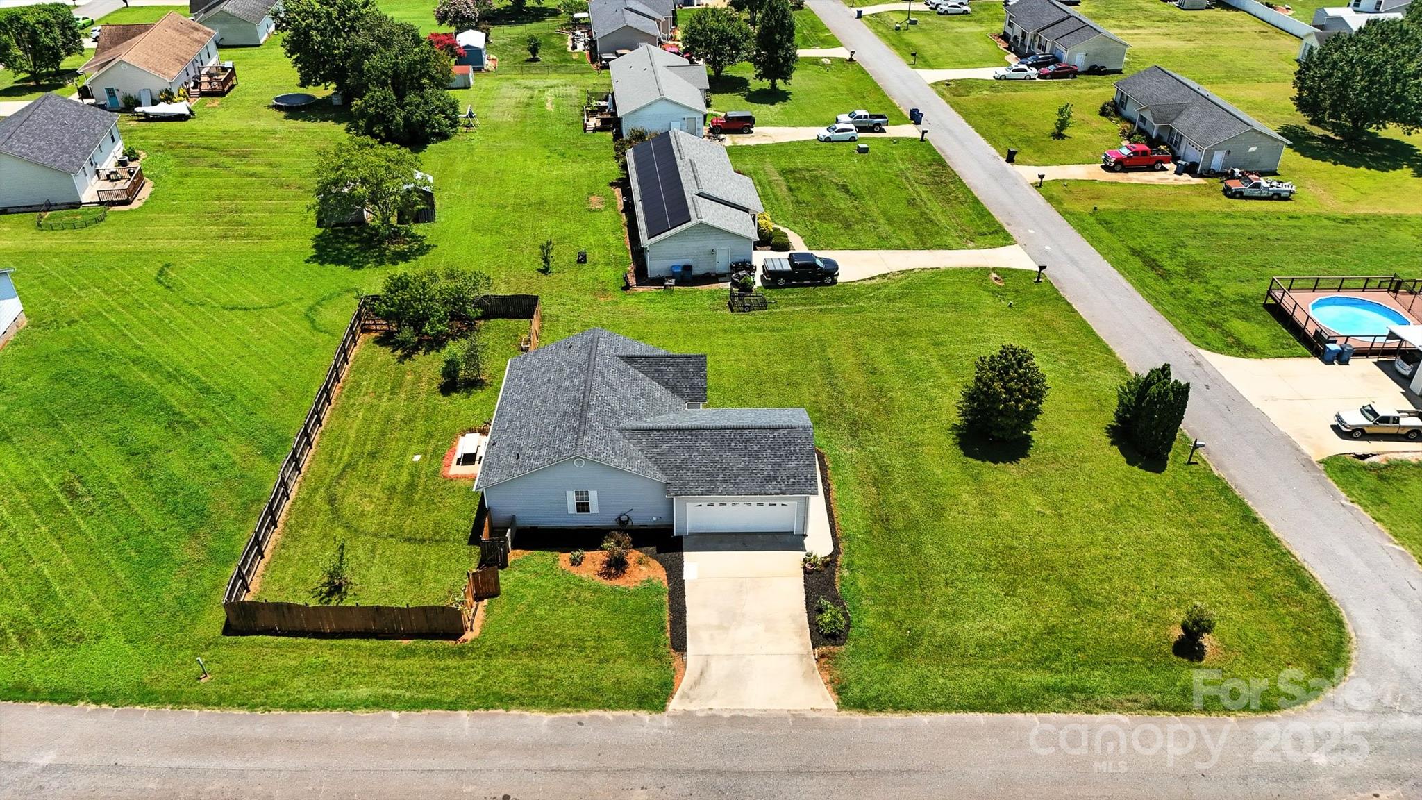 2244 Clearwater Lane