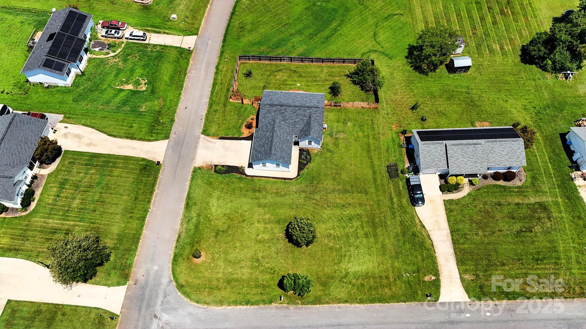 2244 Clearwater Lane