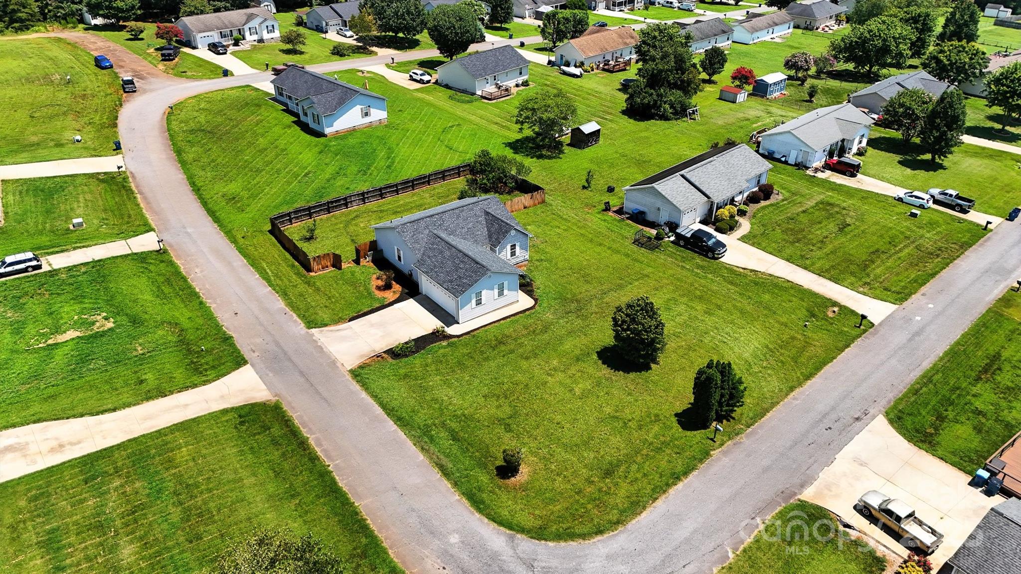 2244 Clearwater Lane