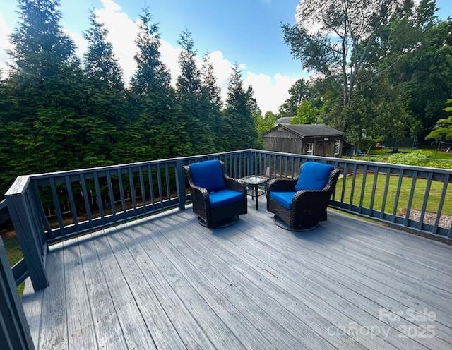 607 6th Street Court NW