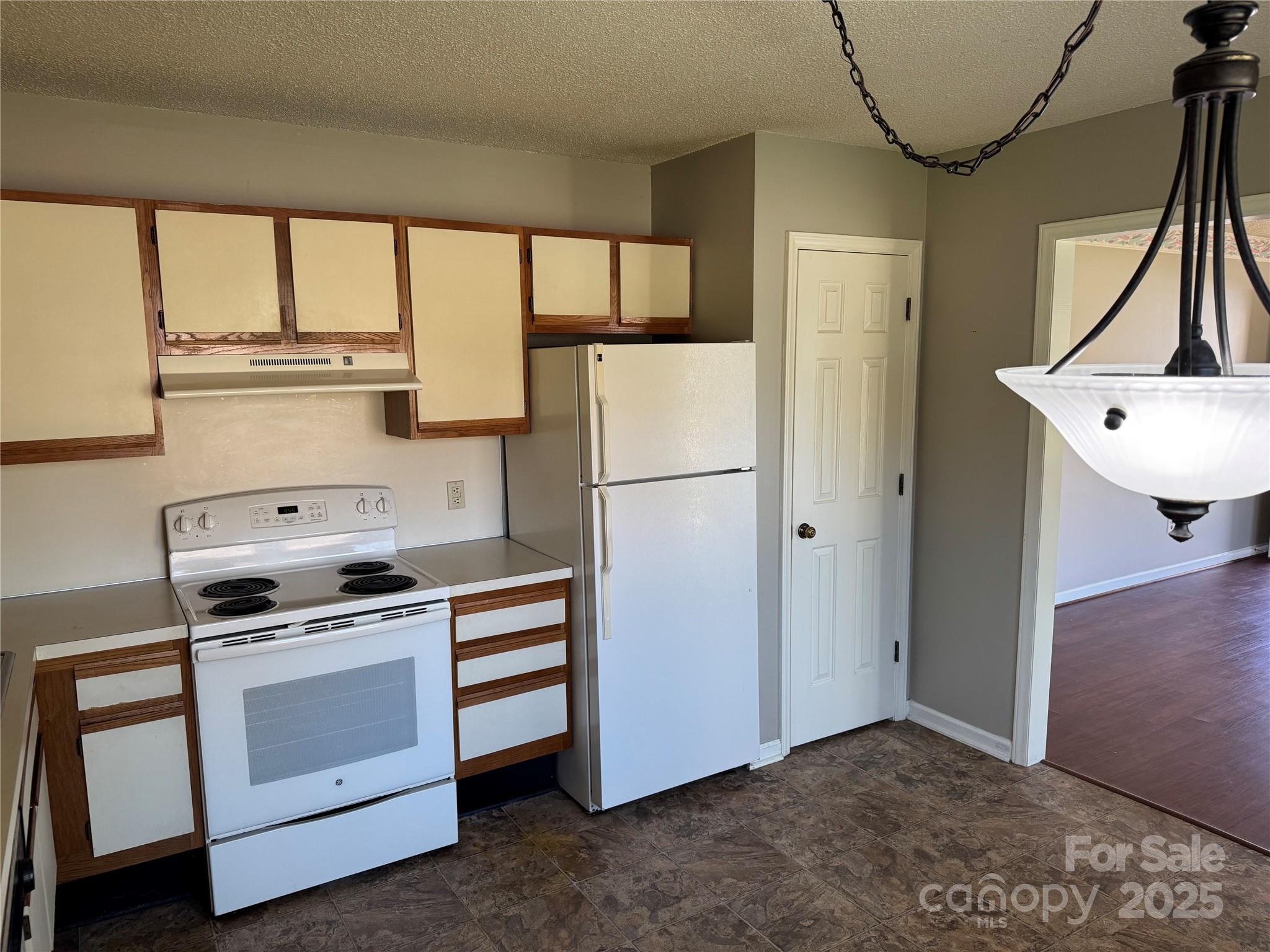 102 Brandywine Drive NE Unit: F1