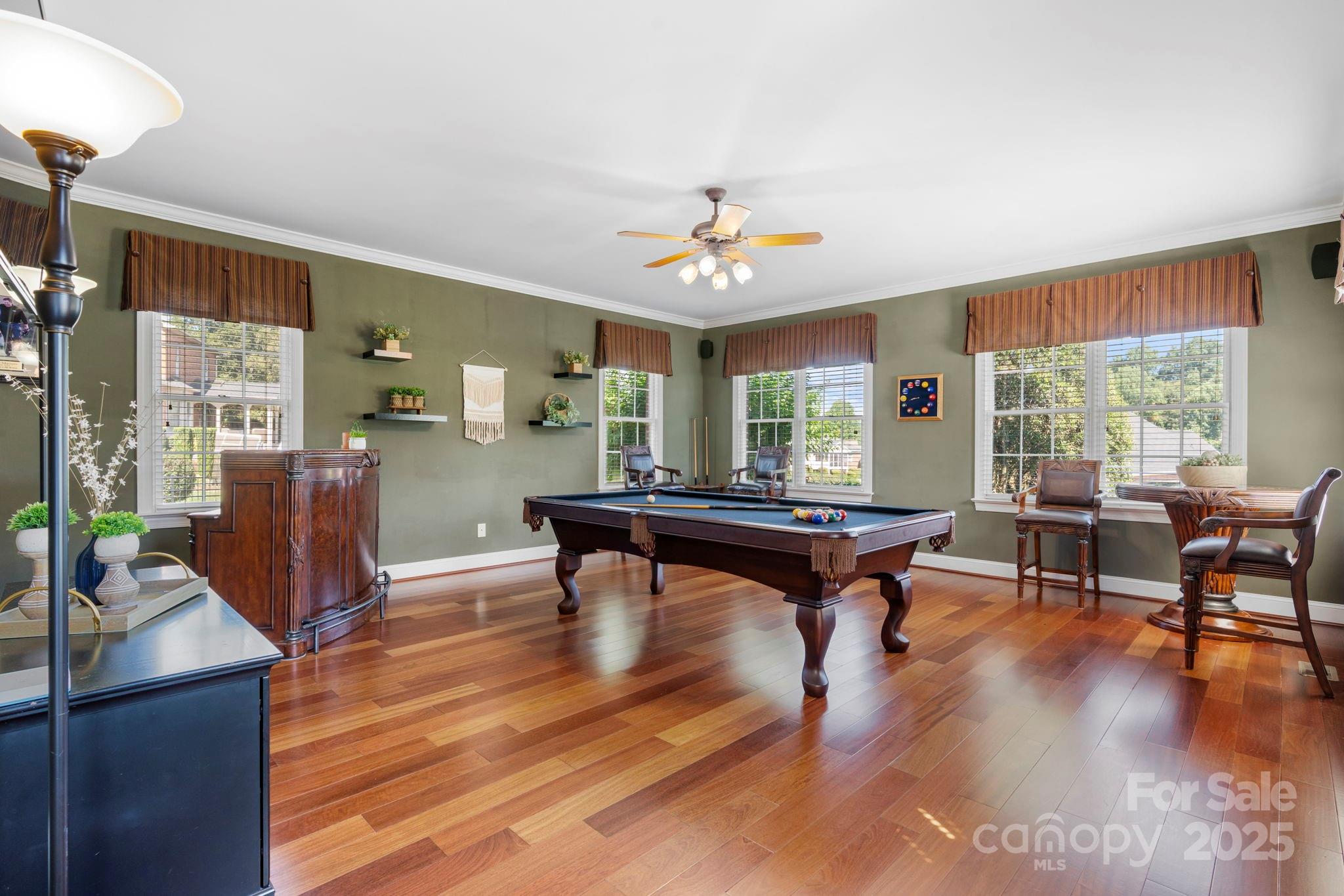 2774 Palmer Drive NE