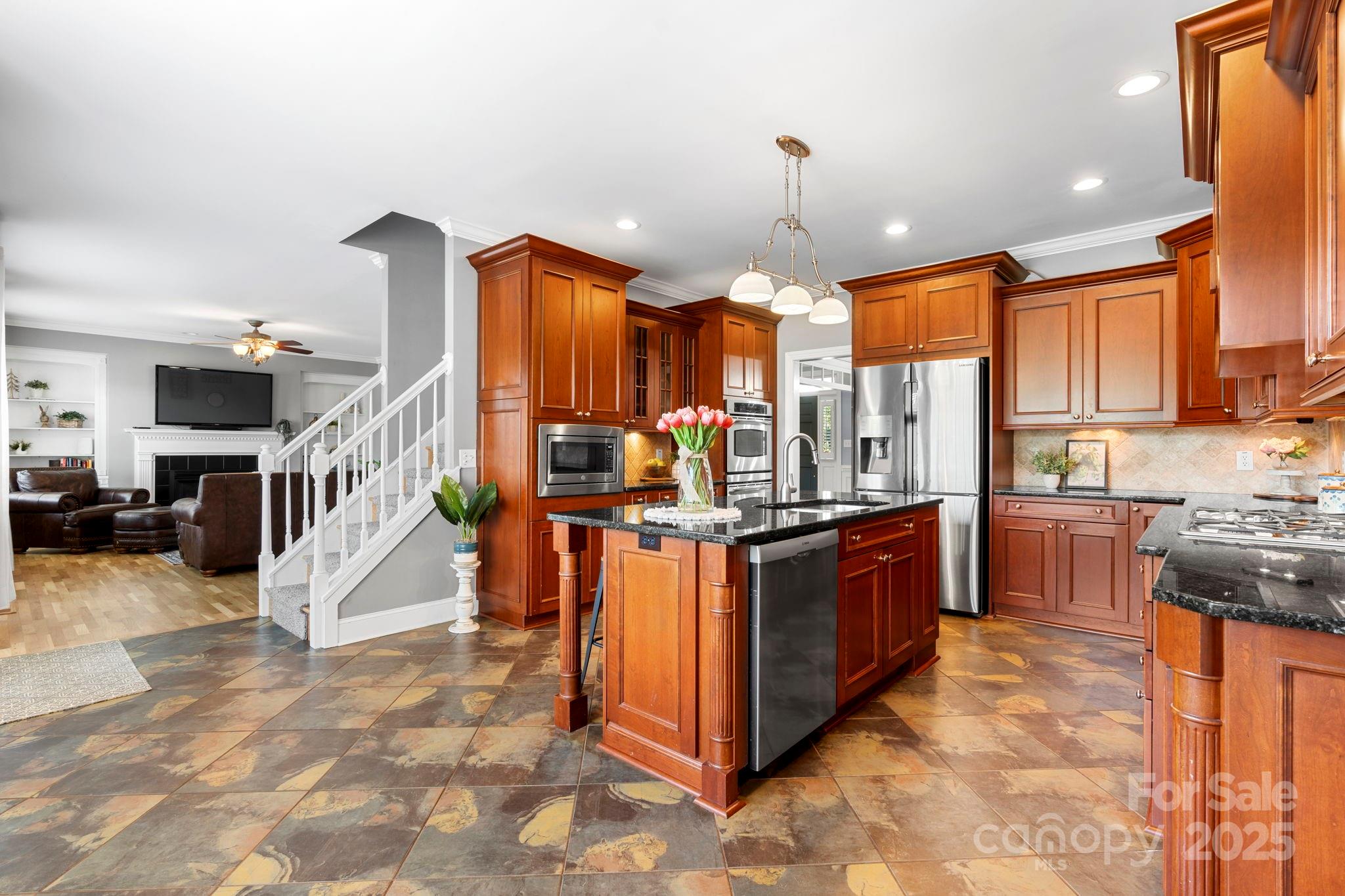 2774 Palmer Drive NE