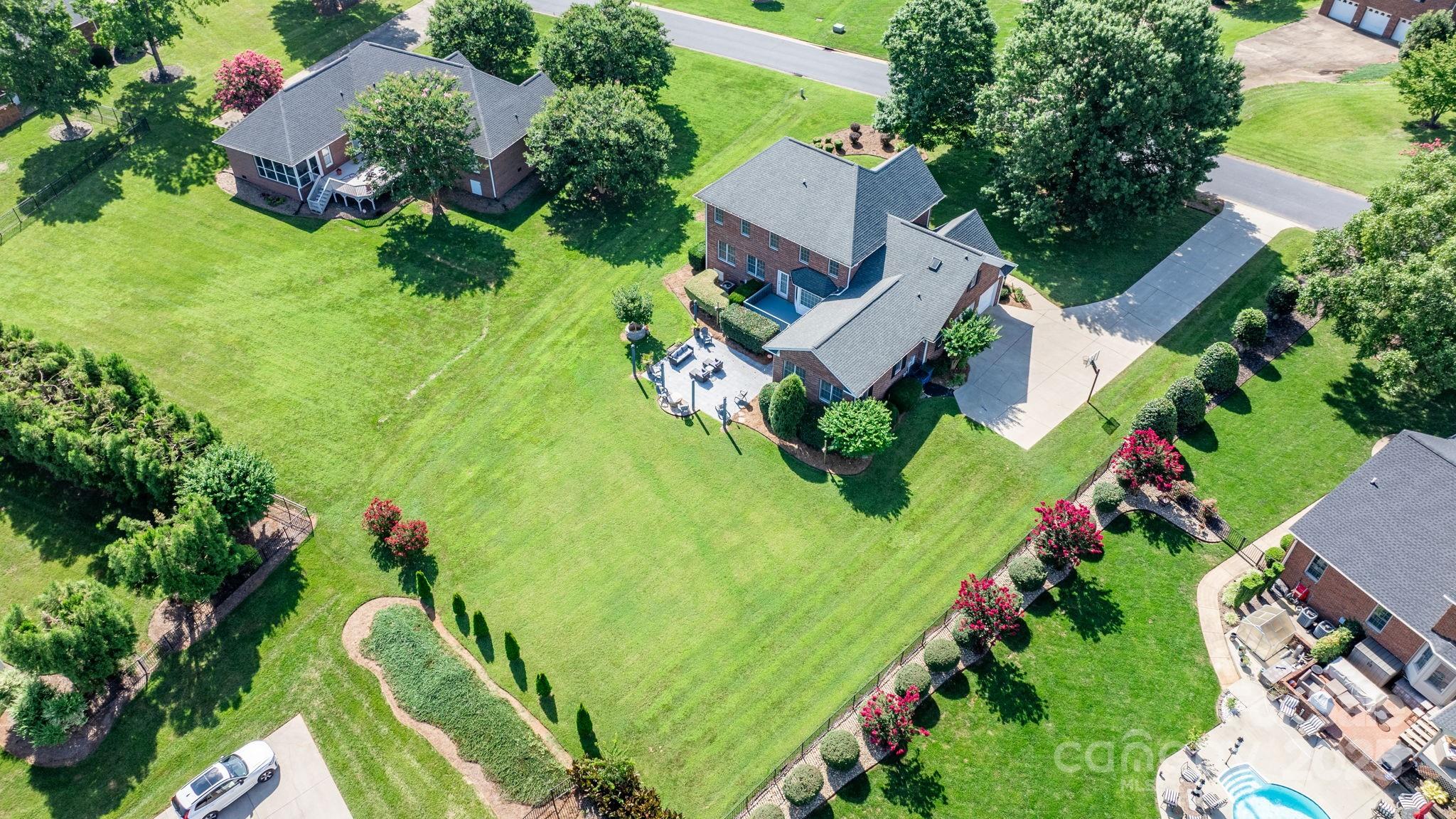 2774 Palmer Drive NE