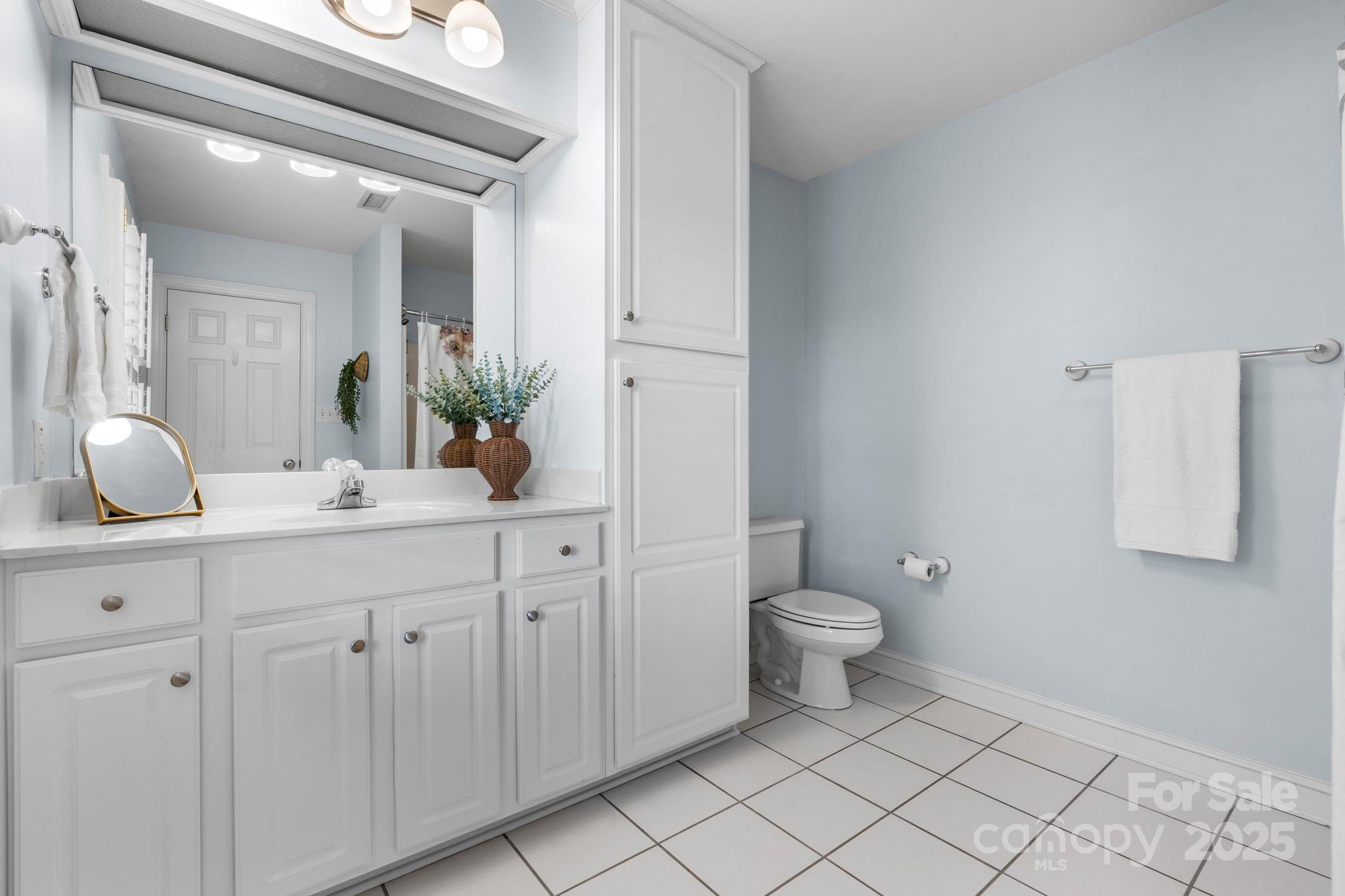 2774 Palmer Drive NE