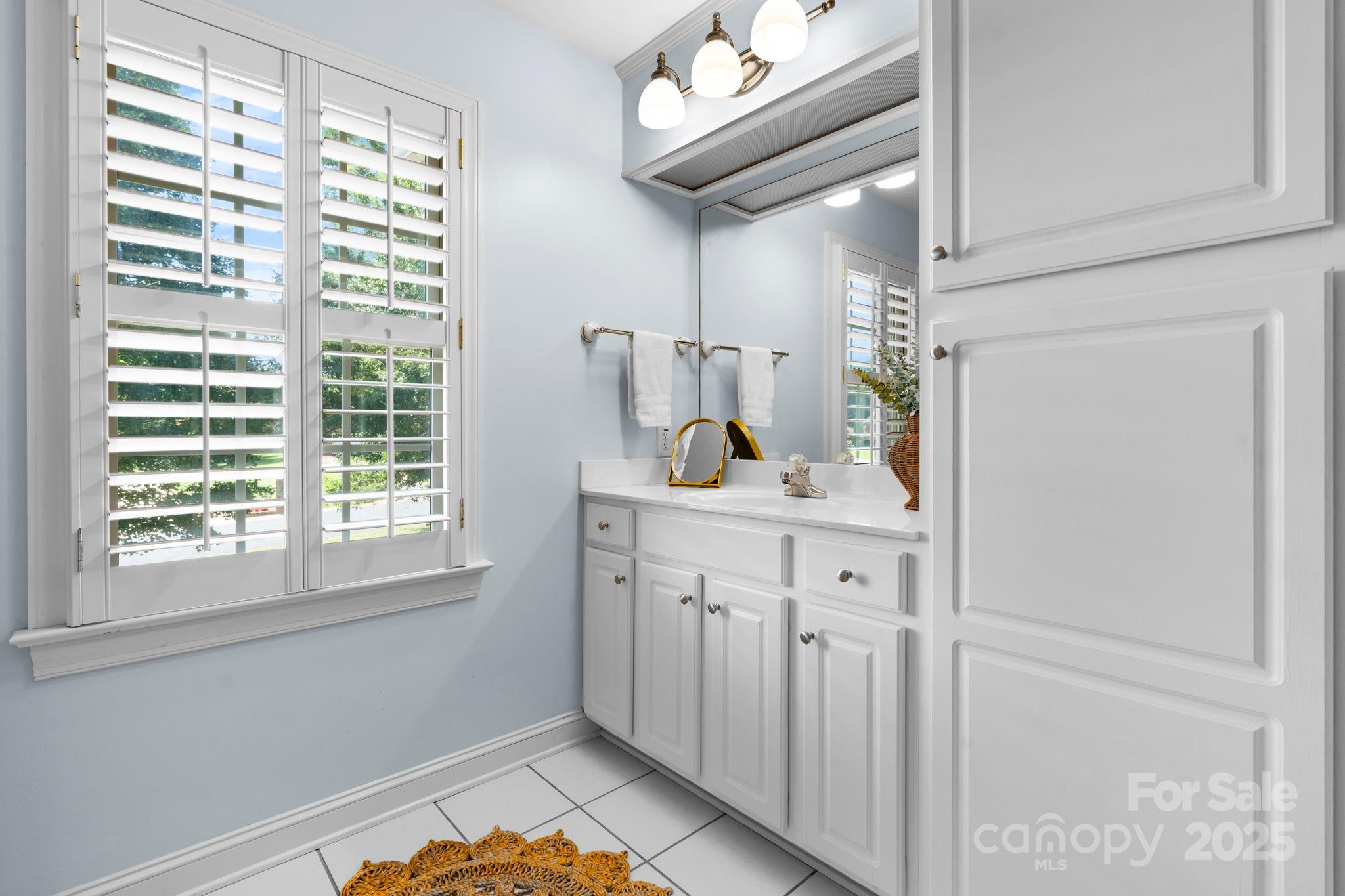 2774 Palmer Drive NE