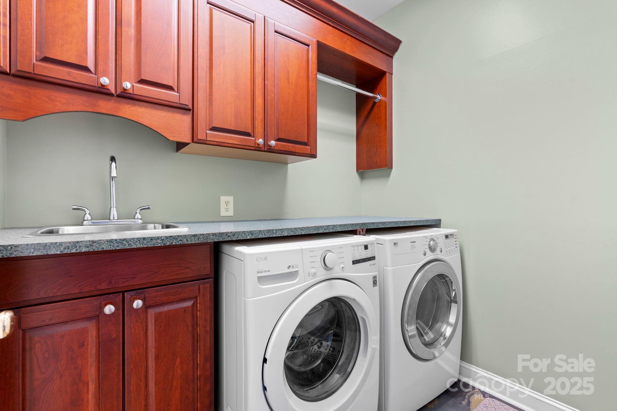 2774 Palmer Drive NE