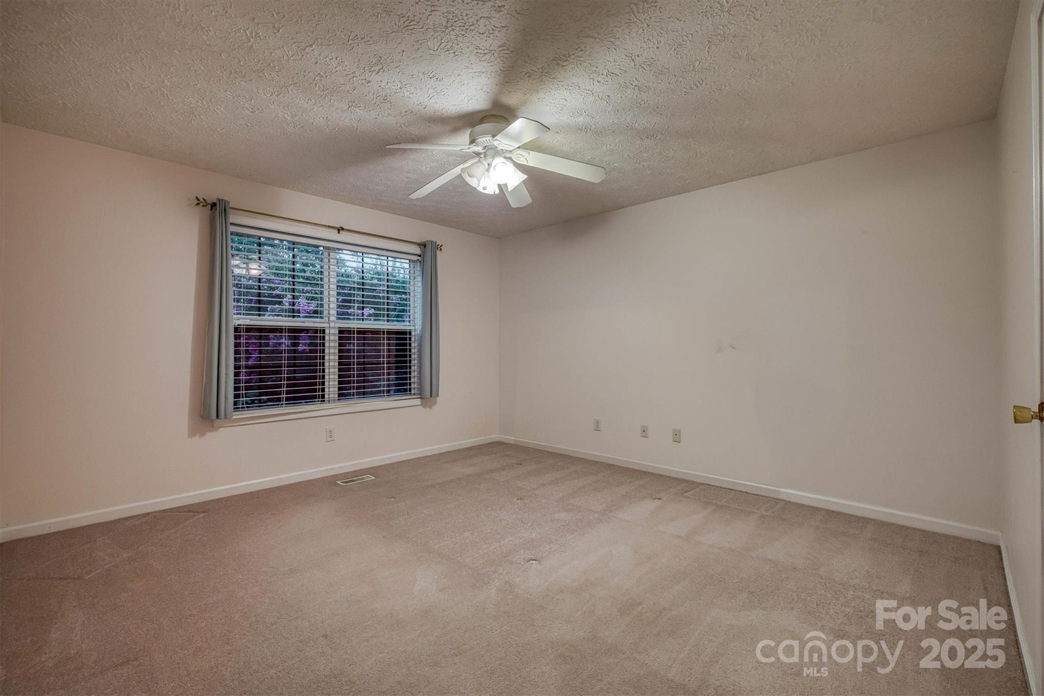 1477 Taylorsville Road SE