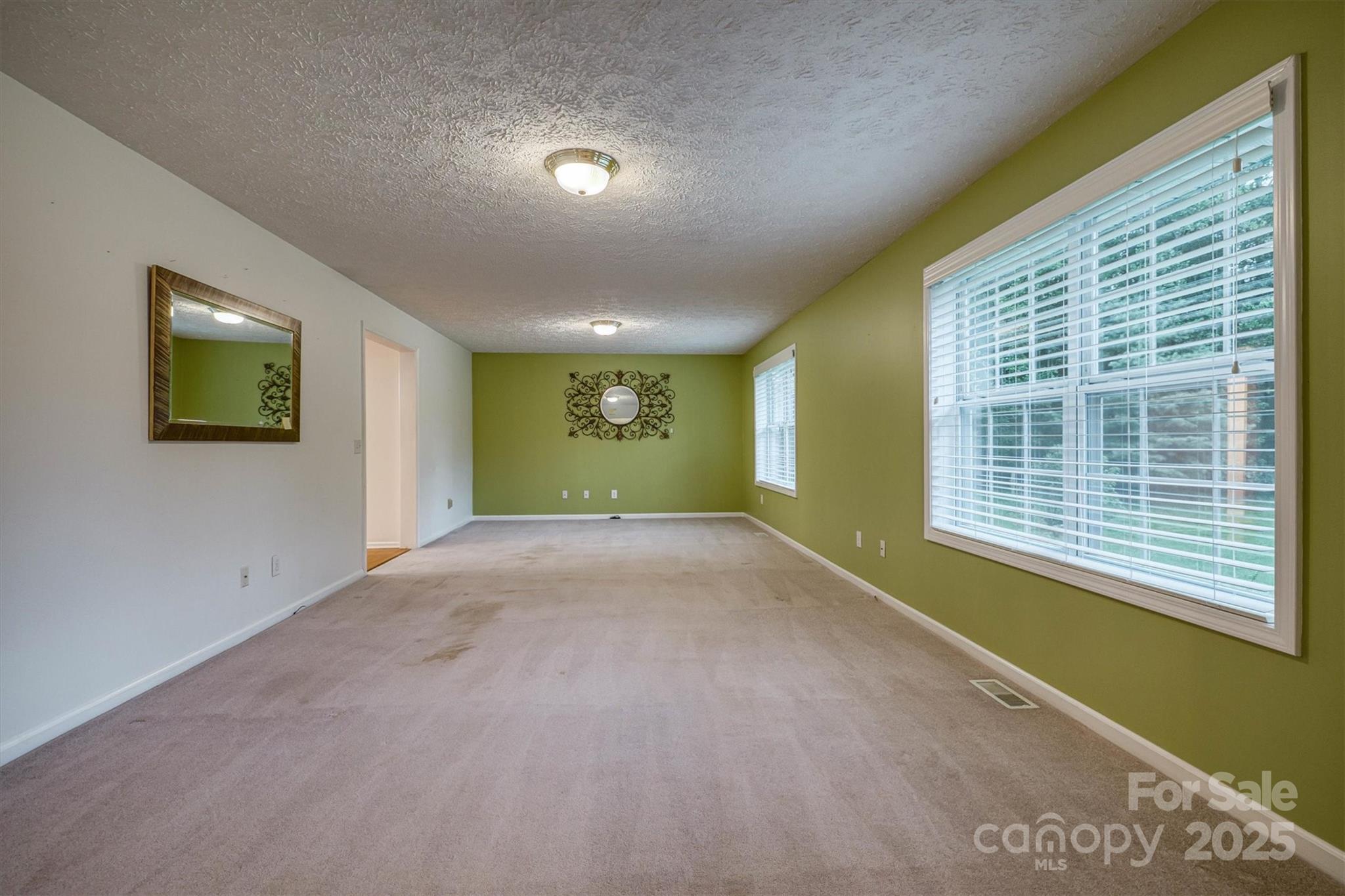 1477 Taylorsville Road SE