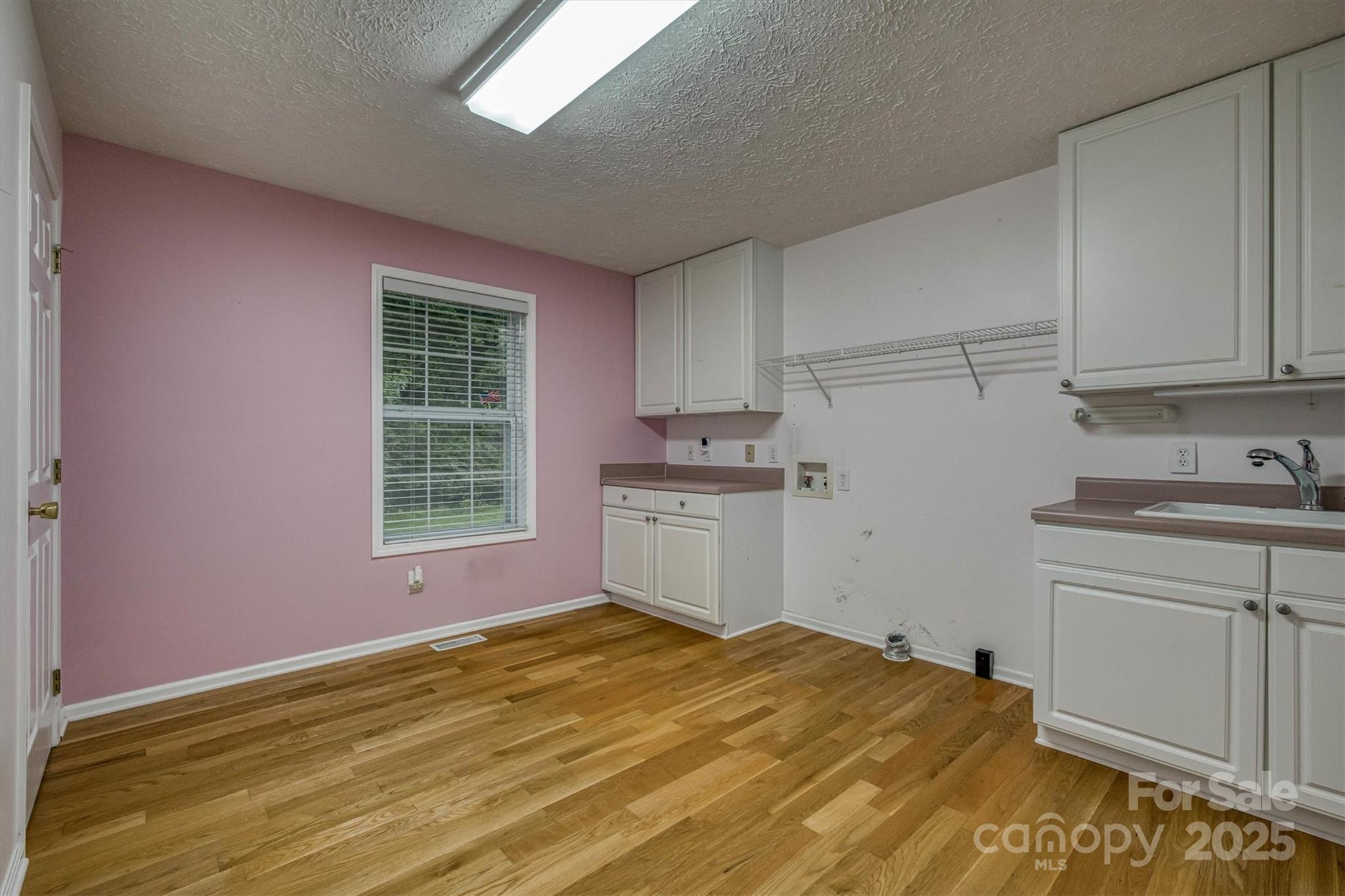 1477 Taylorsville Road SE