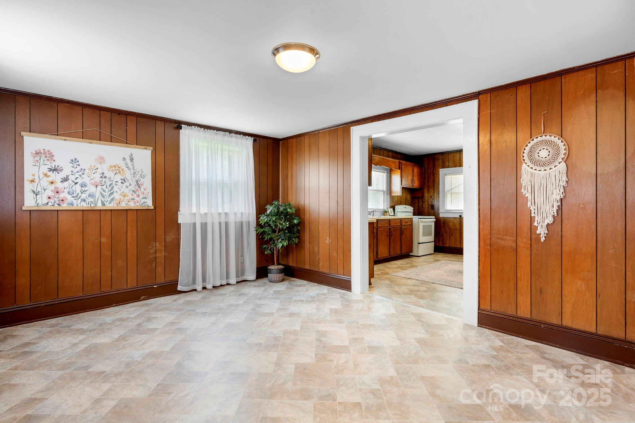 71 14th Street SE