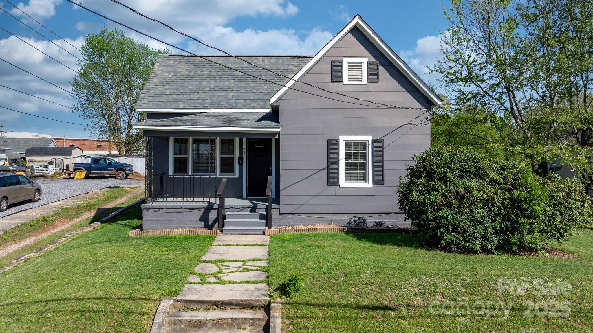 71 14th Street SE