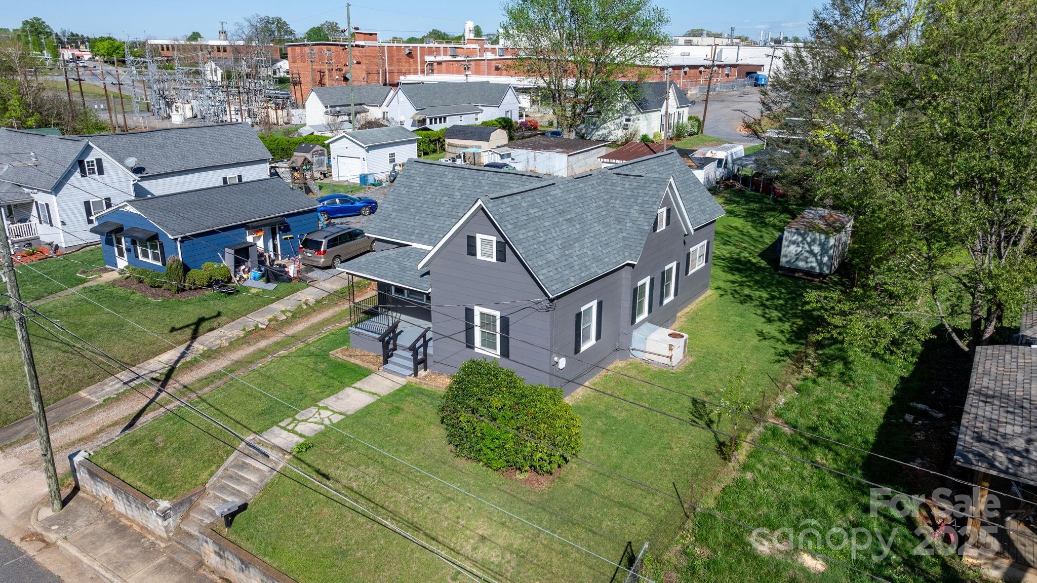 71 14th Street SE