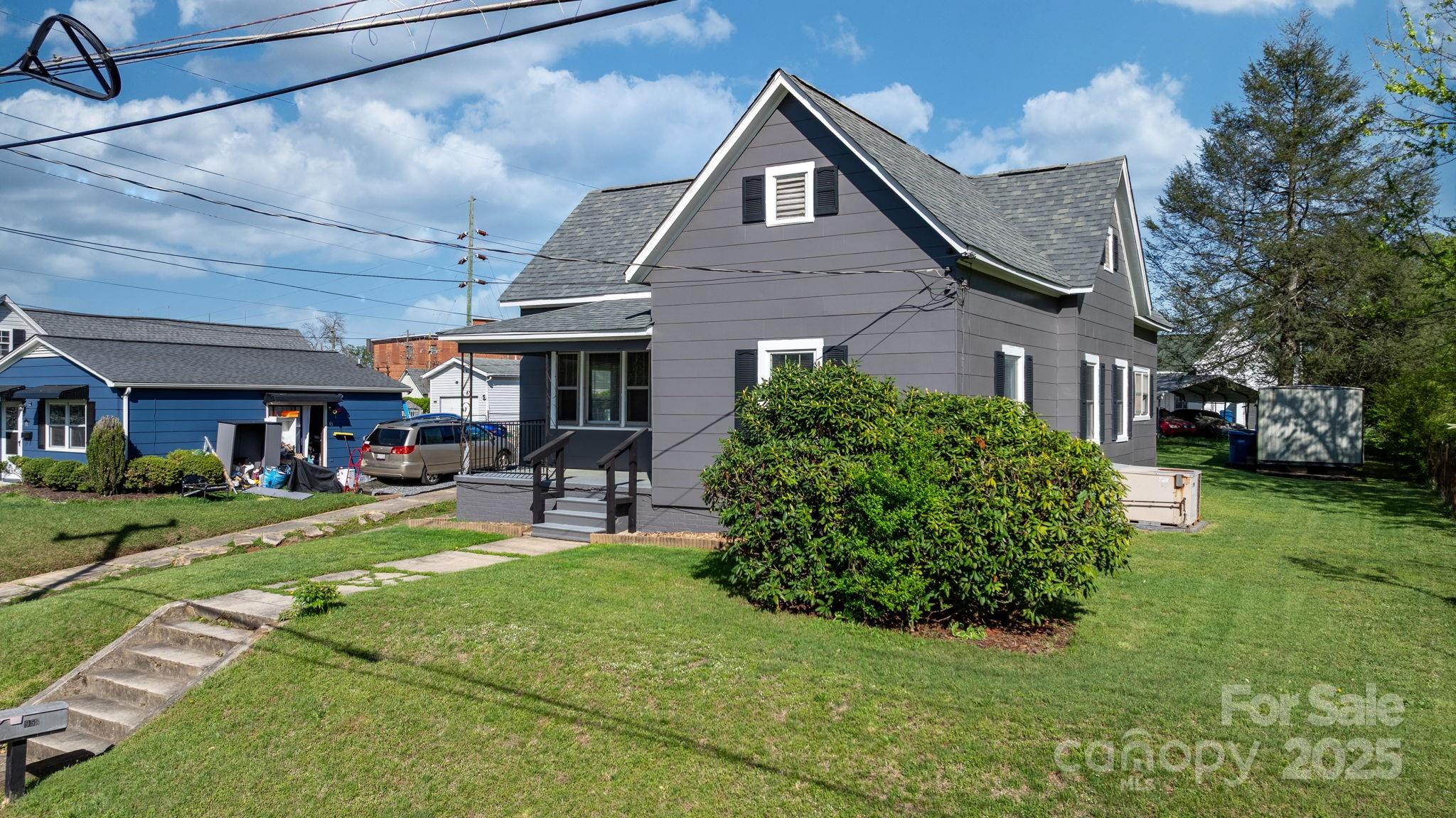 71 14th Street SE