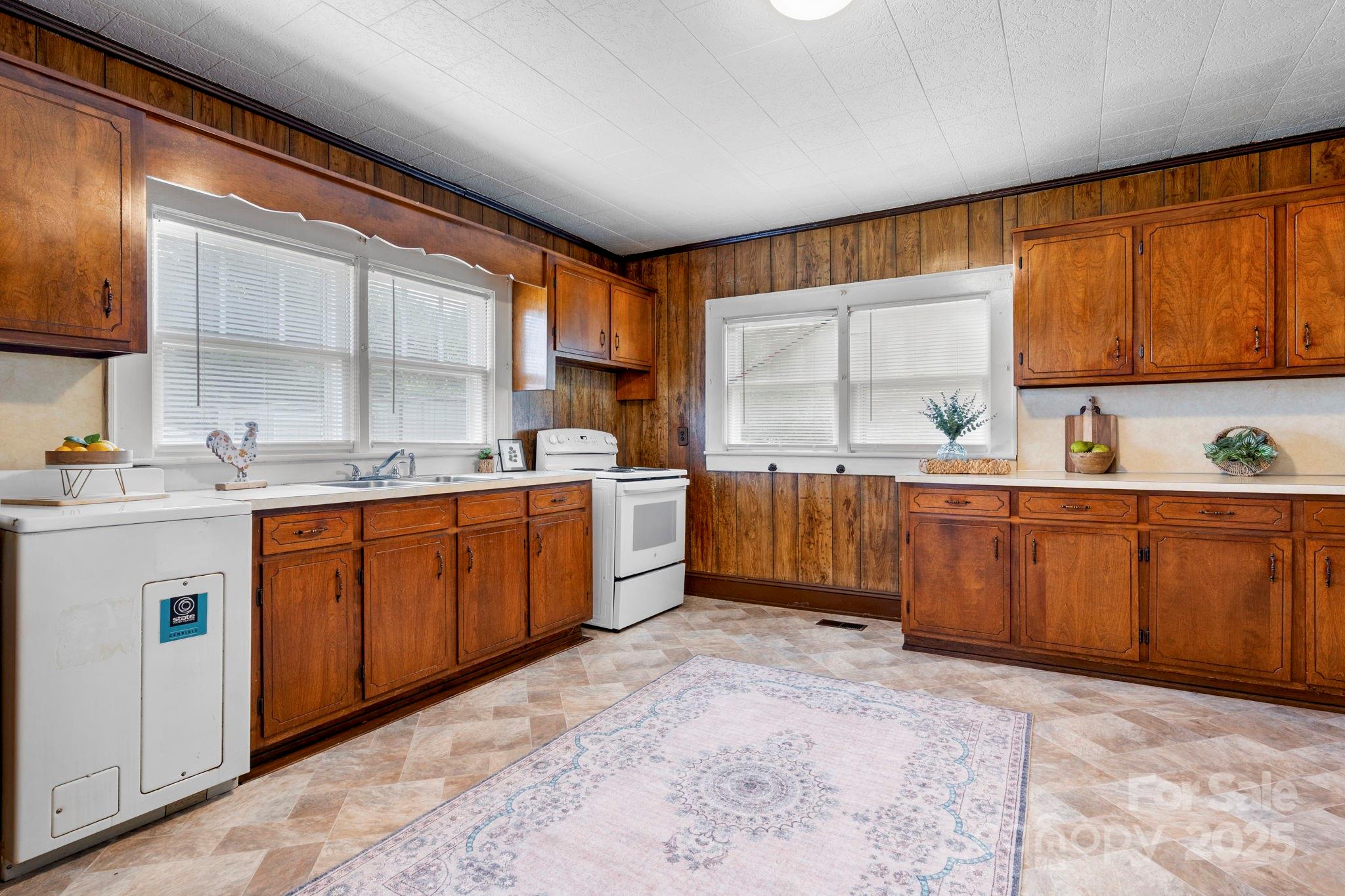 71 14th Street SE