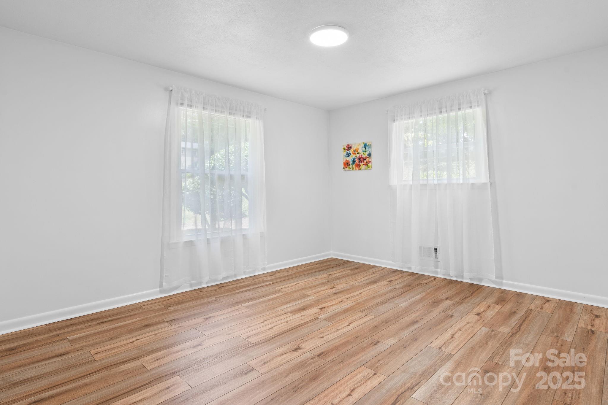 1071 12th Avenue NW