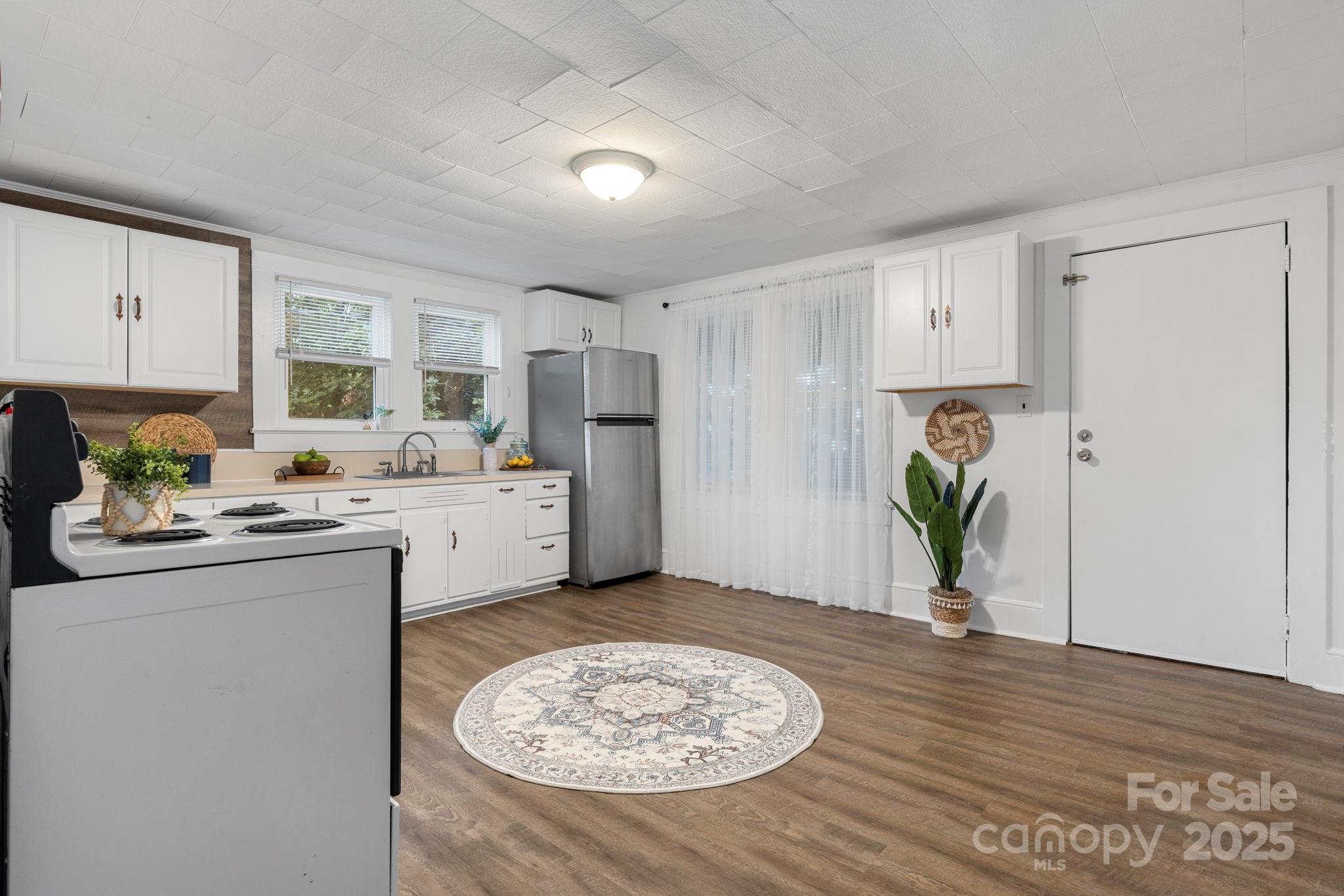 1277 Brush Mountain Road