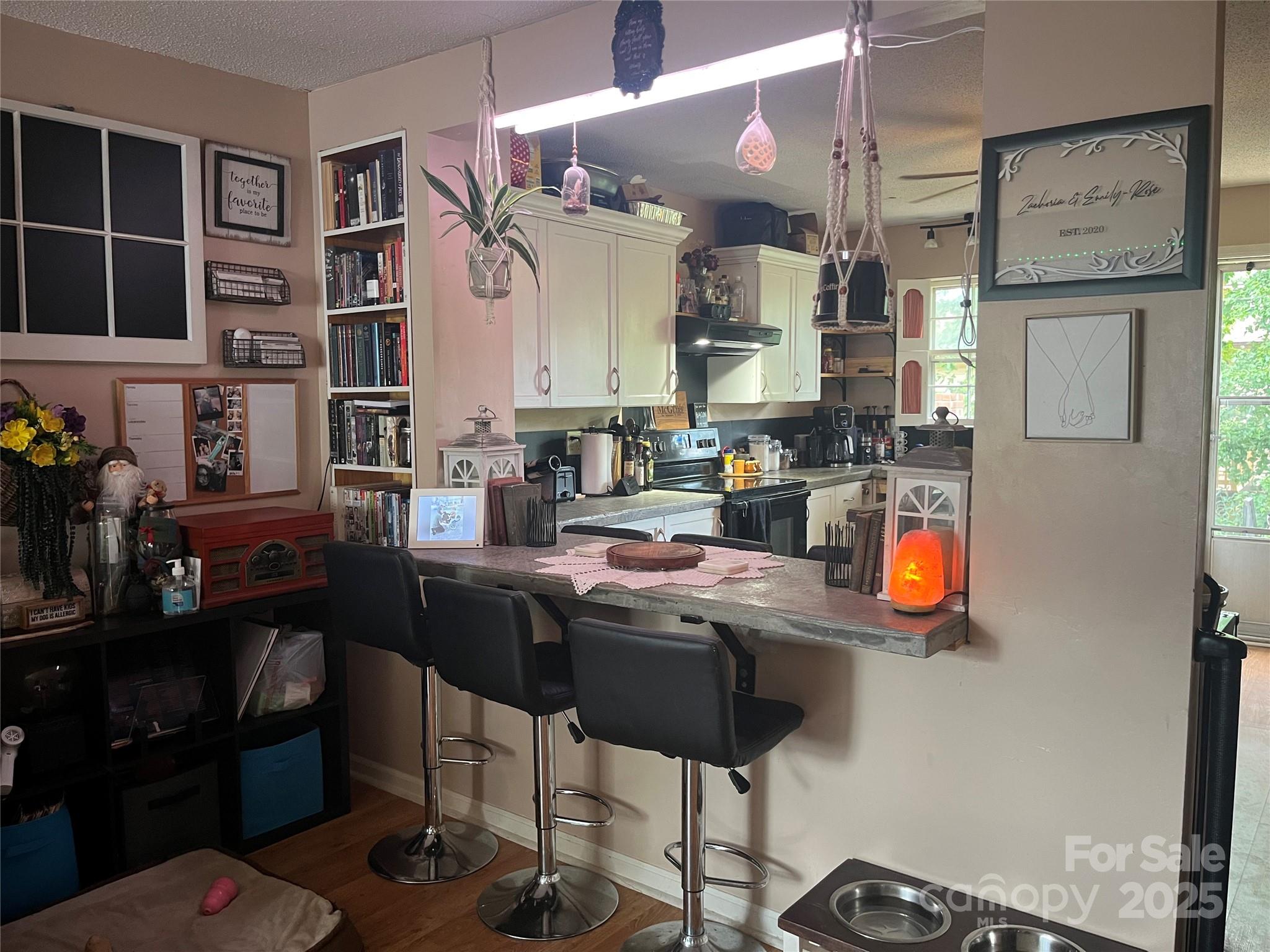 525 12th Street SW Unit: 5