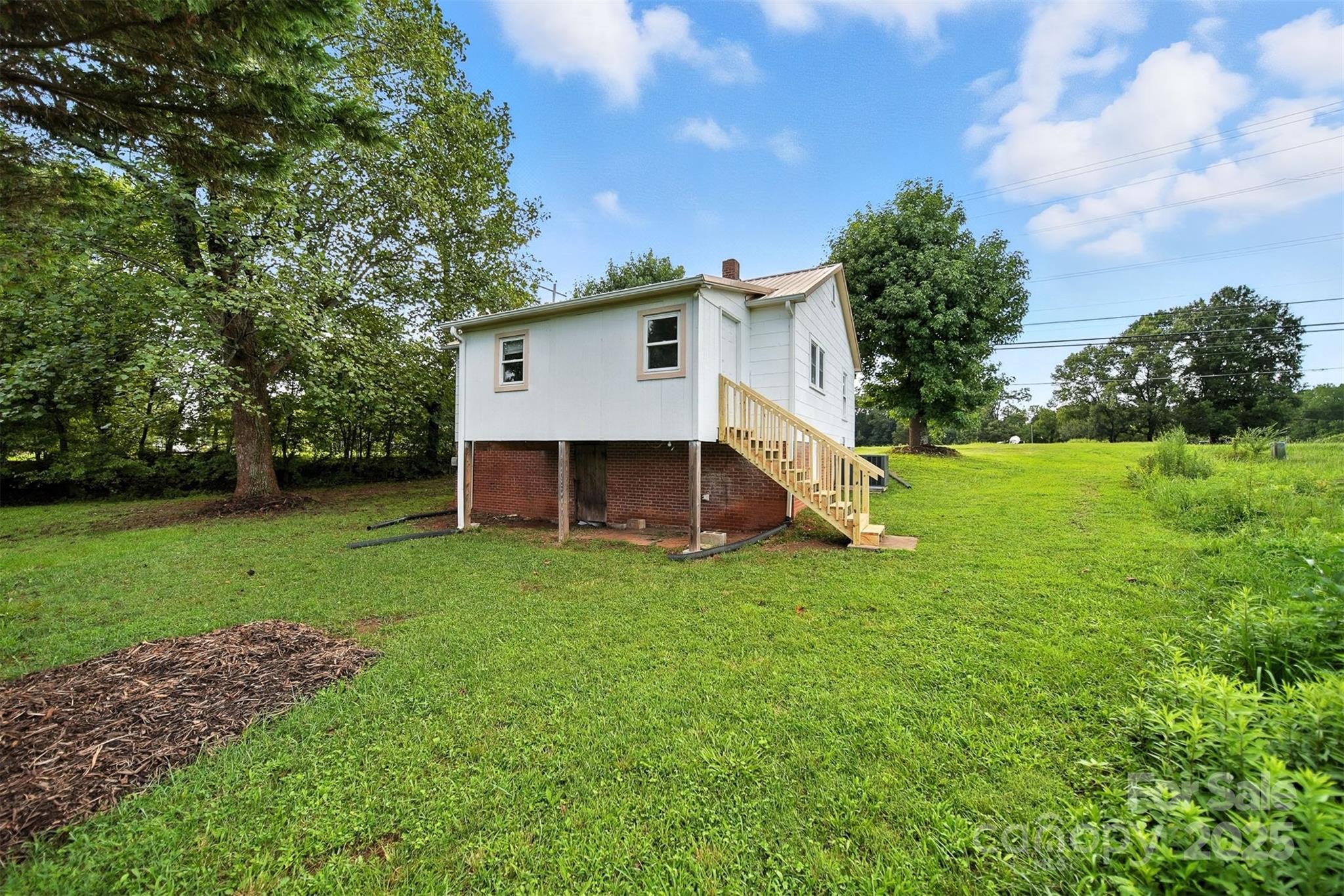 2541 W NC 10 Highway