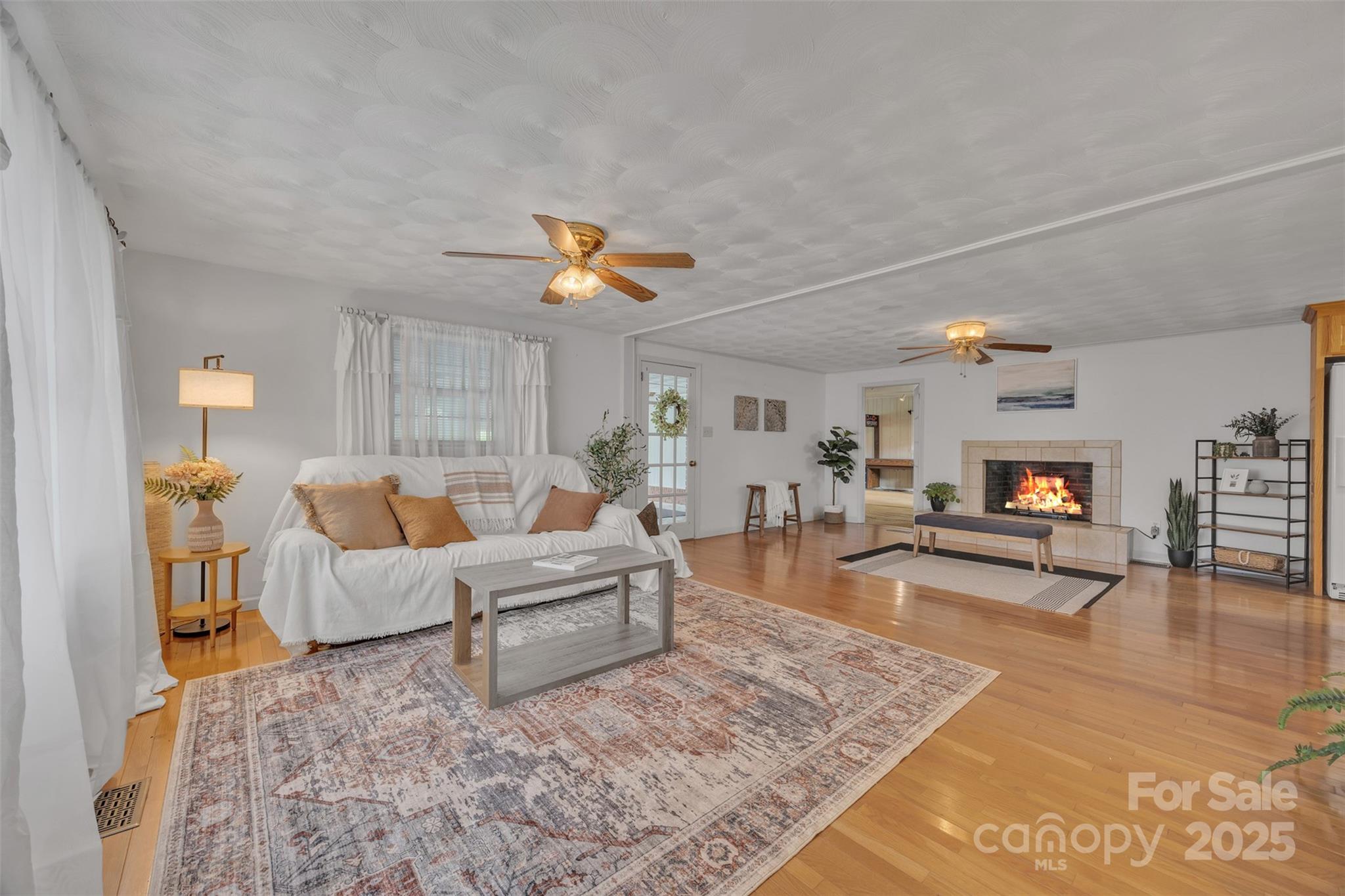 76 Eastview Court NW