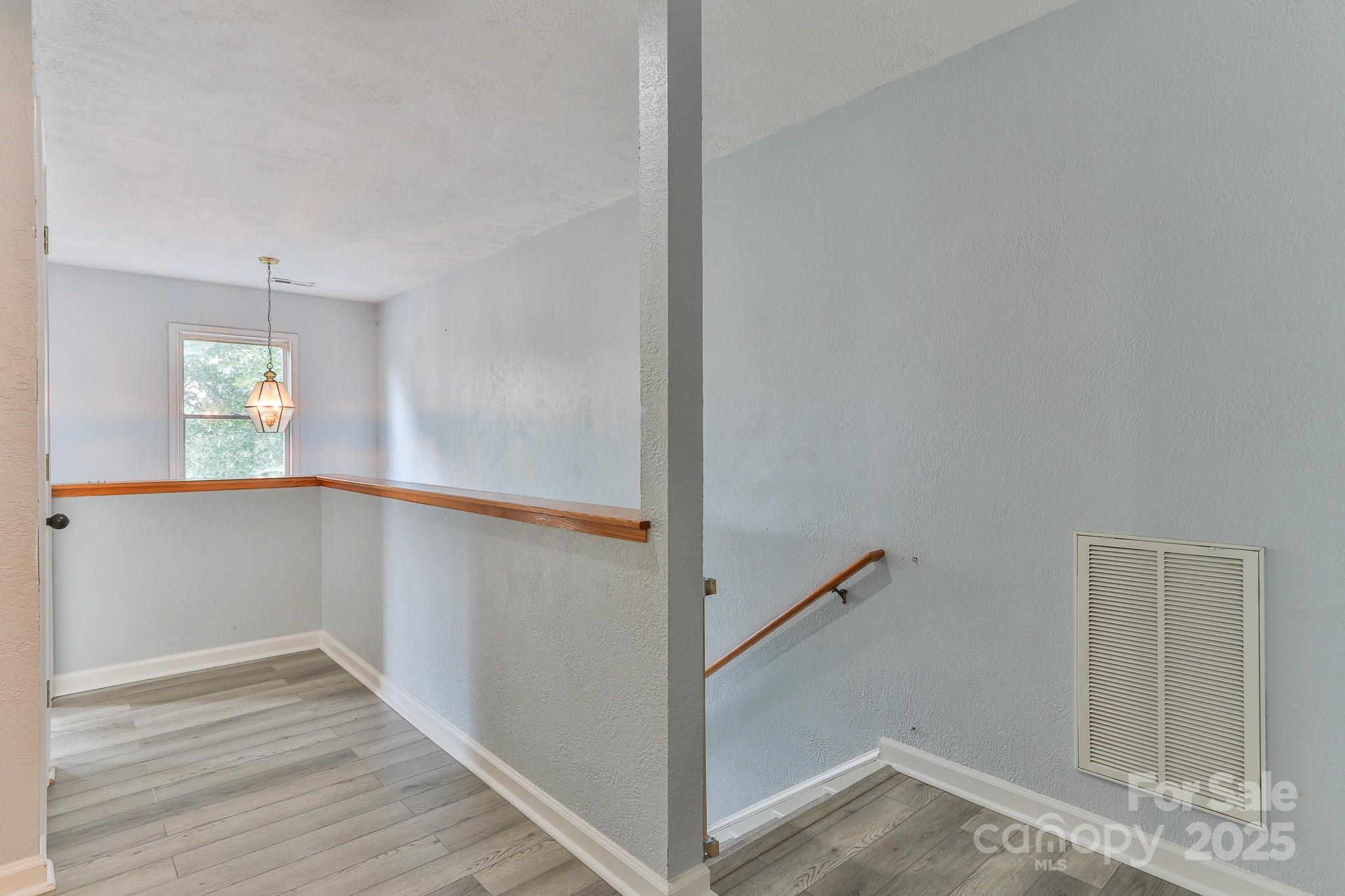 1160 Mulberry Lane