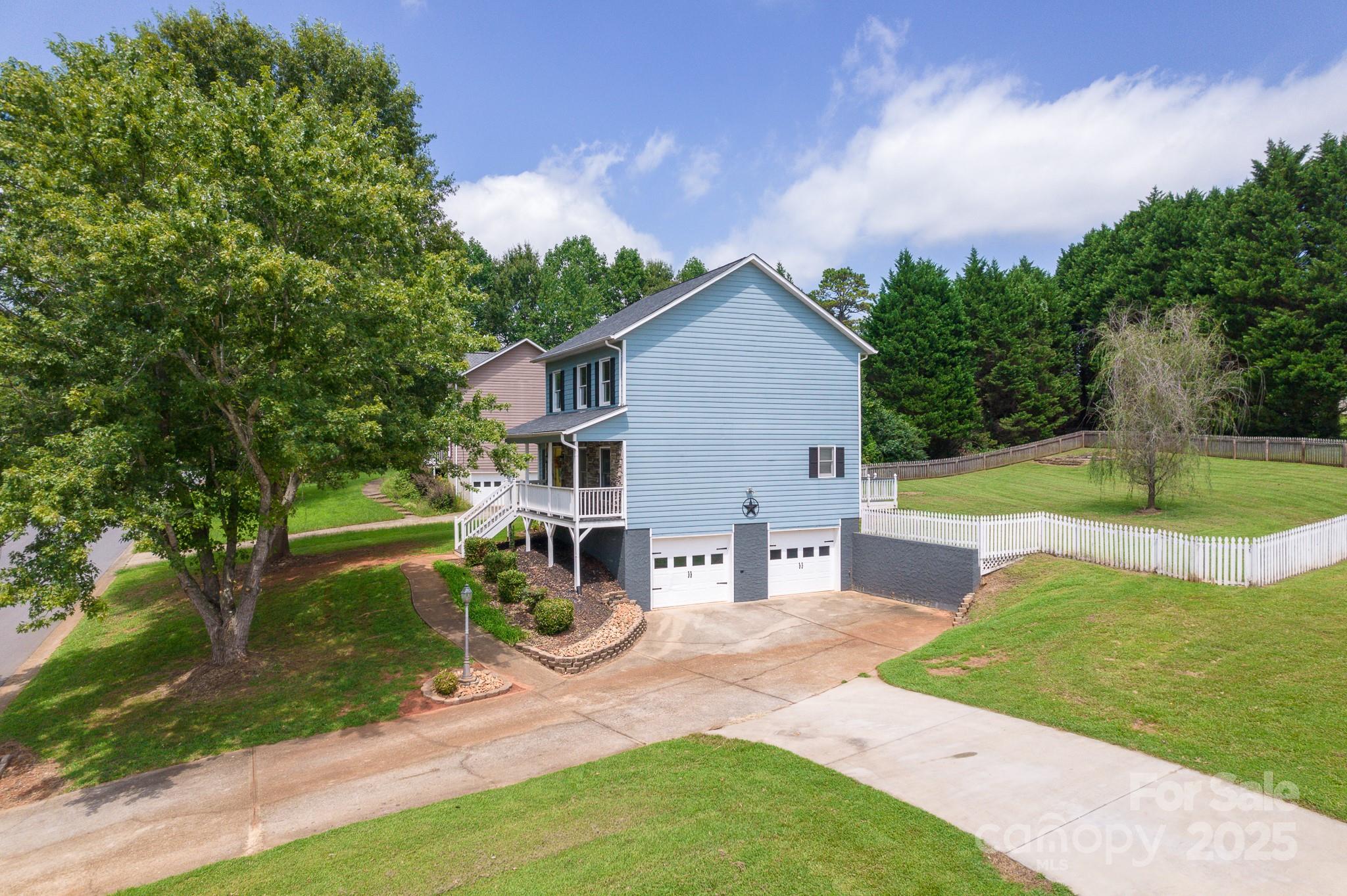 1160 Mulberry Lane