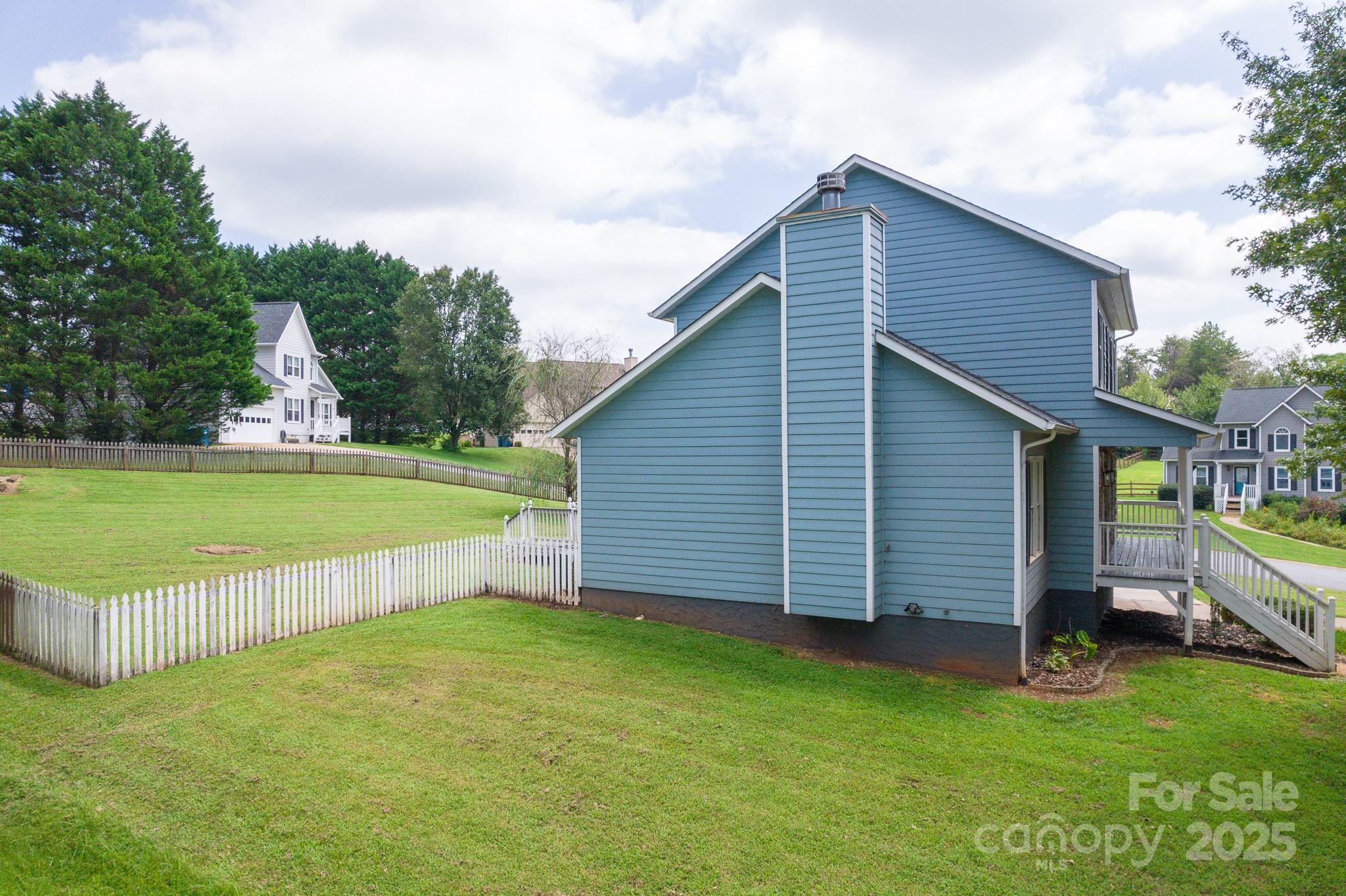 1160 Mulberry Lane