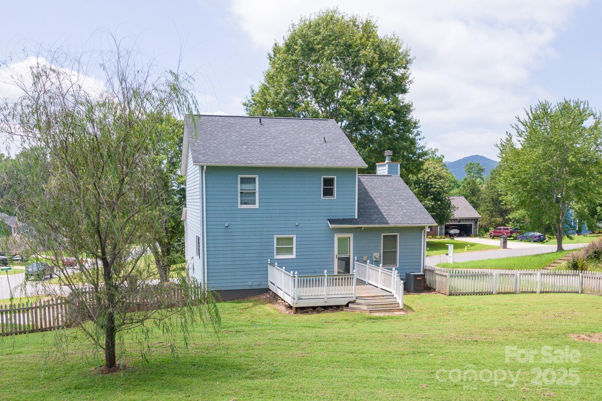 1160 Mulberry Lane