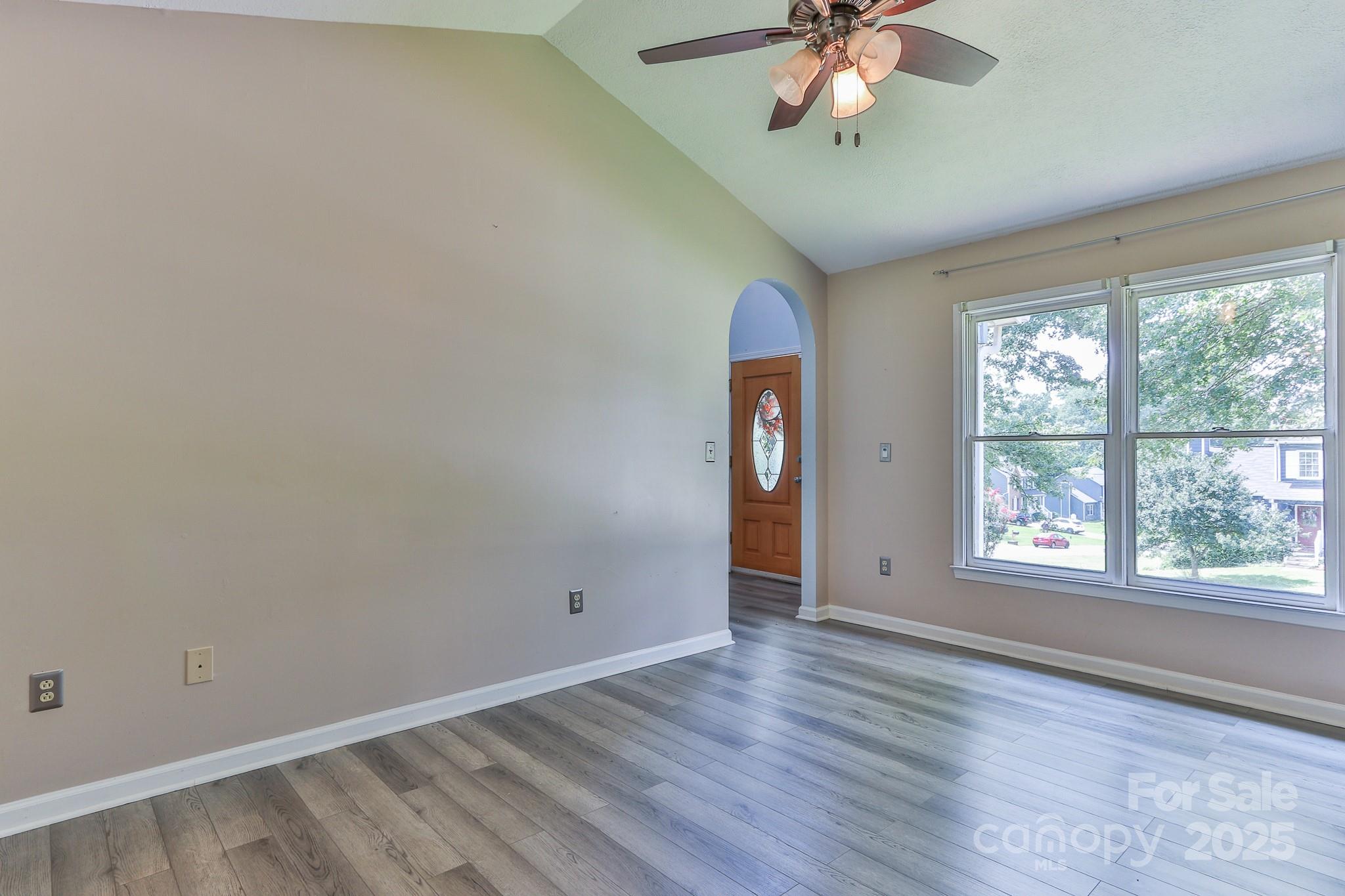 1160 Mulberry Lane