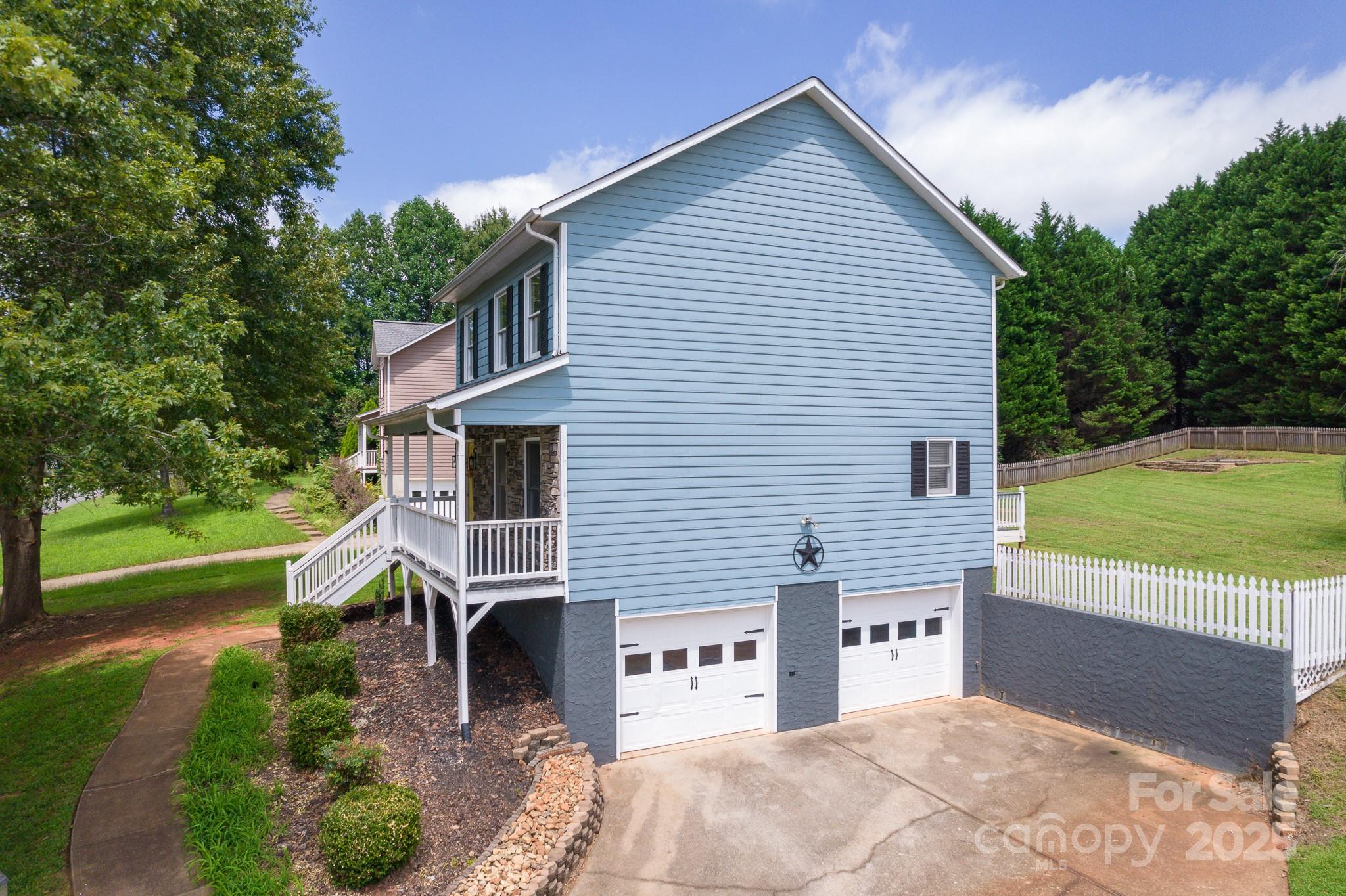 1160 Mulberry Lane