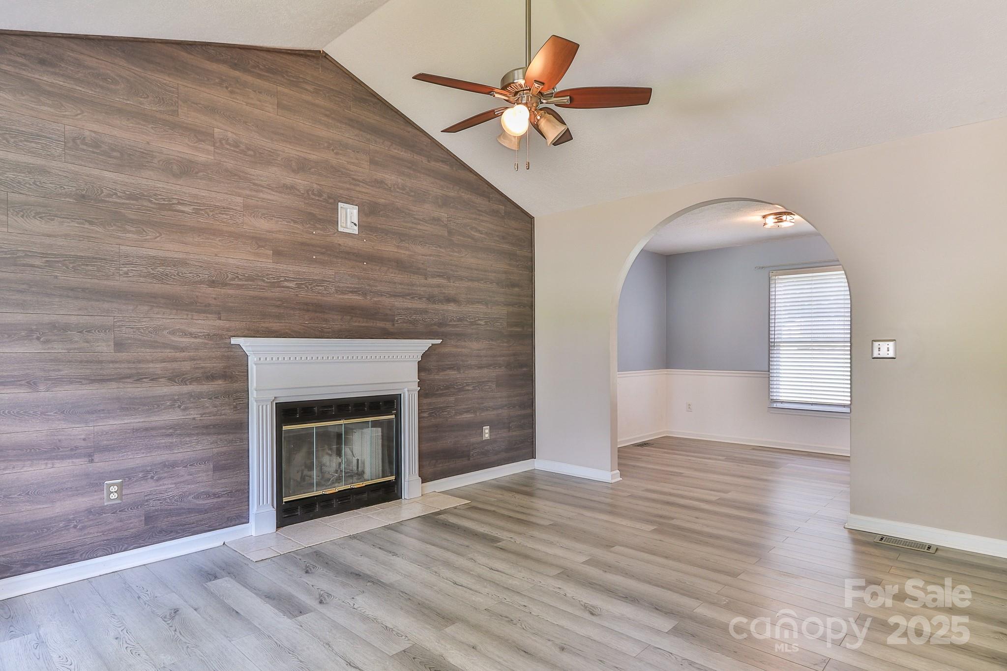 1160 Mulberry Lane