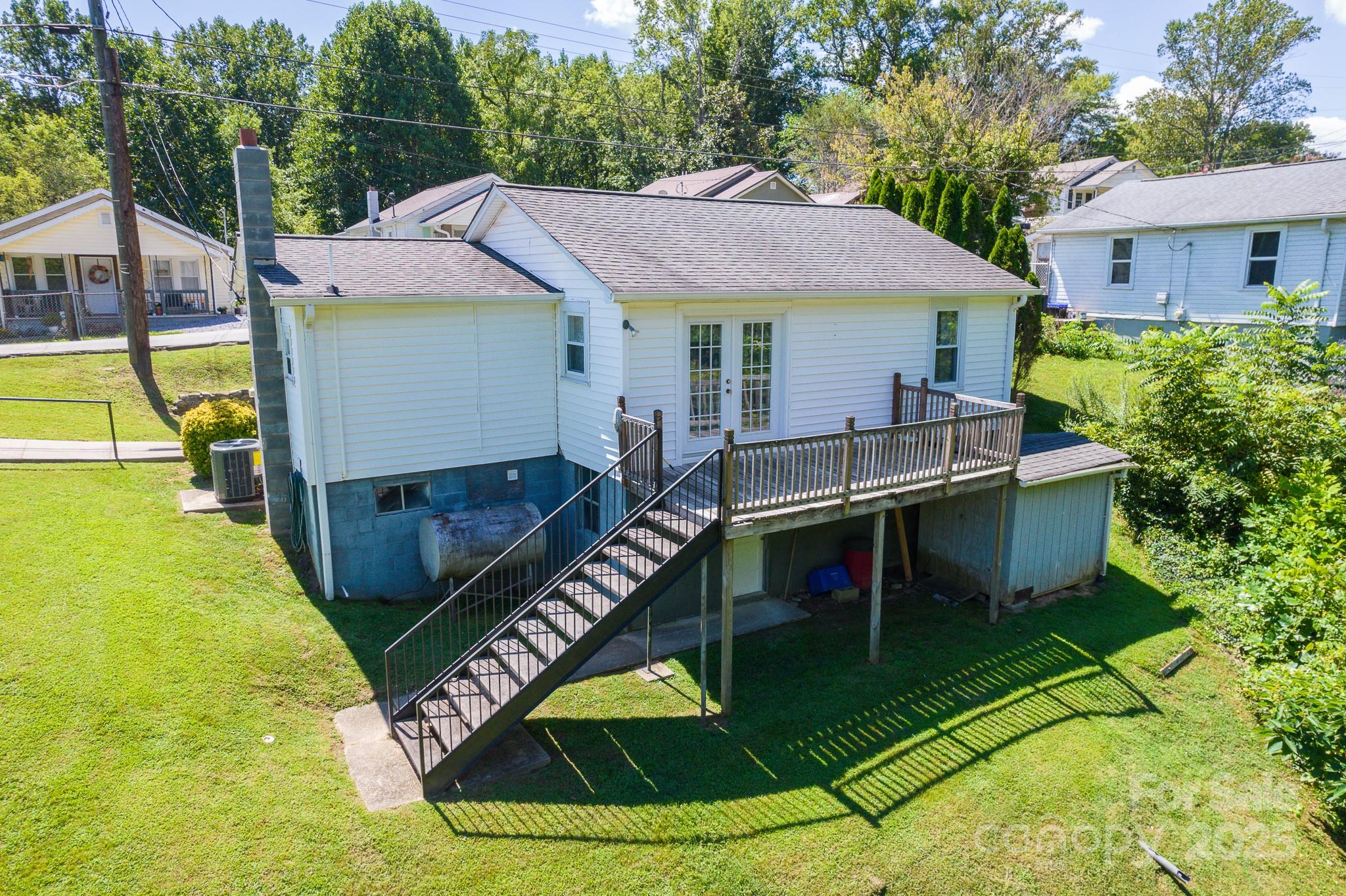 129 Seagle Street