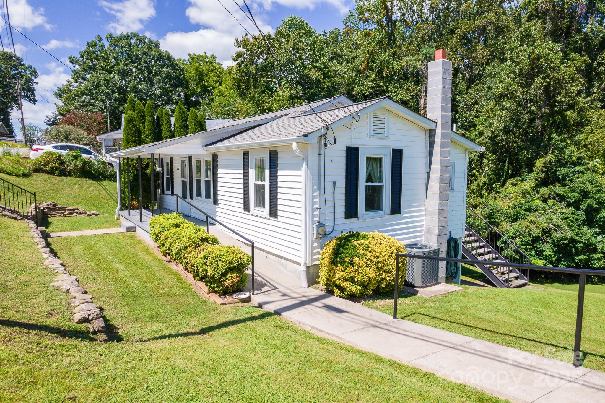 129 Seagle Street