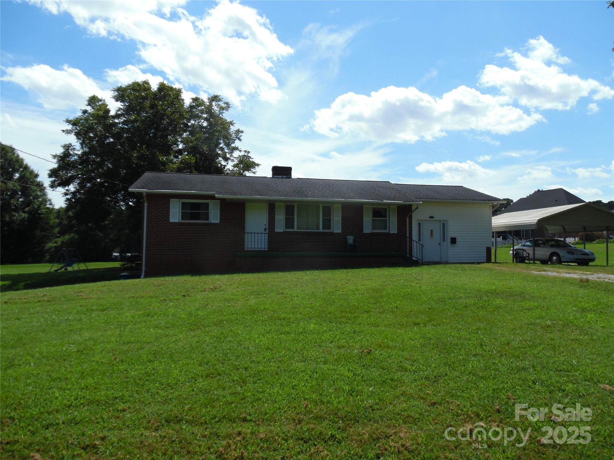 2014 NE 31st Avenue Avenue NE