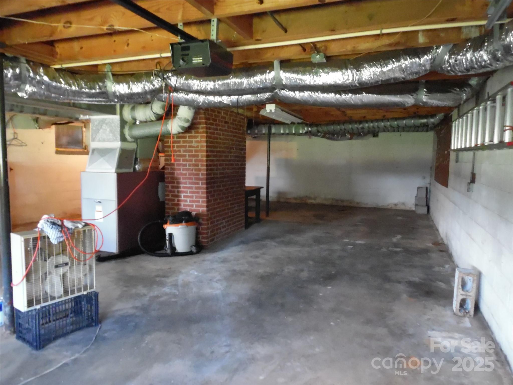 2014 NE 31st Avenue Avenue NE