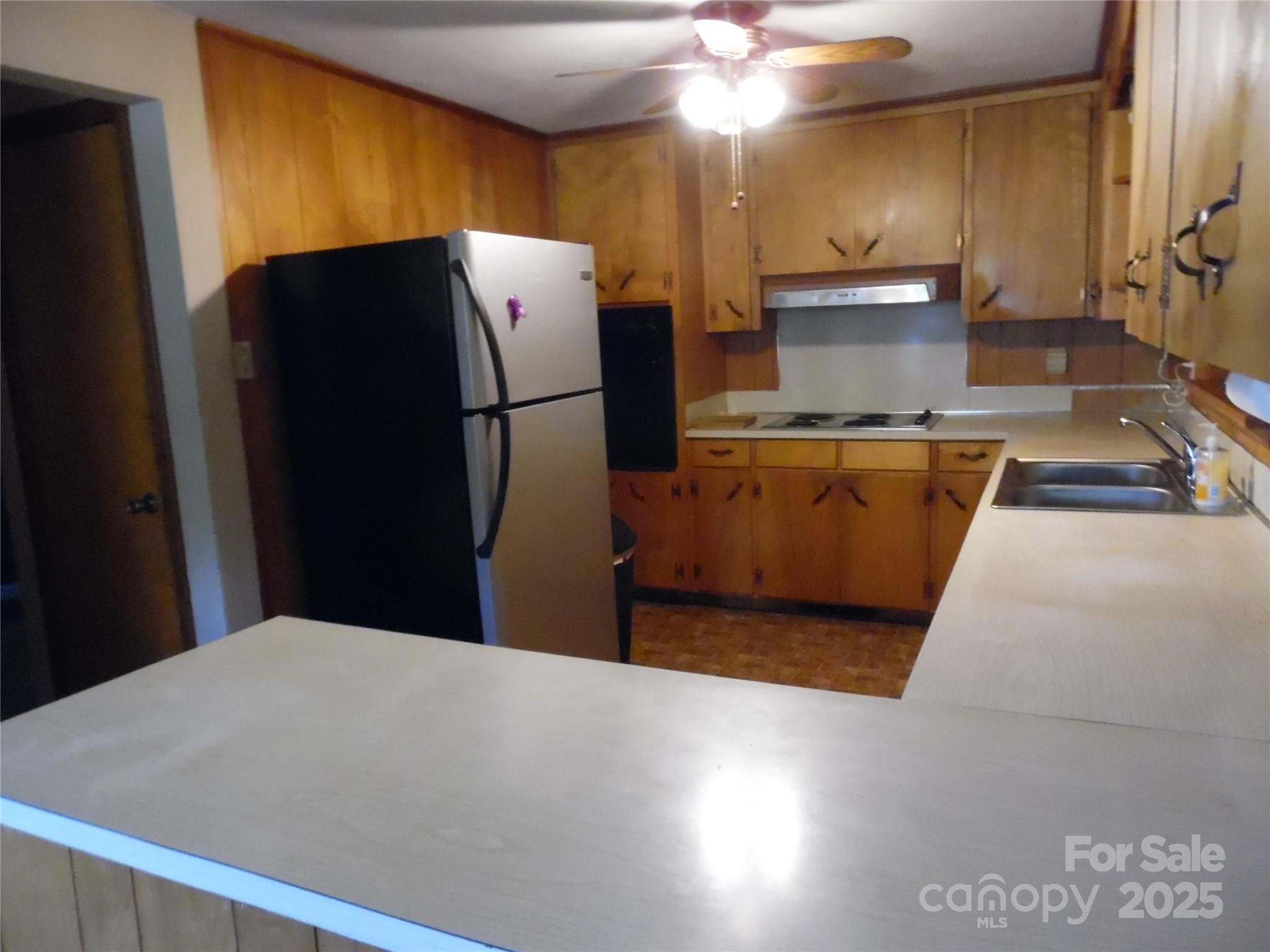 2014 NE 31st Avenue Avenue NE