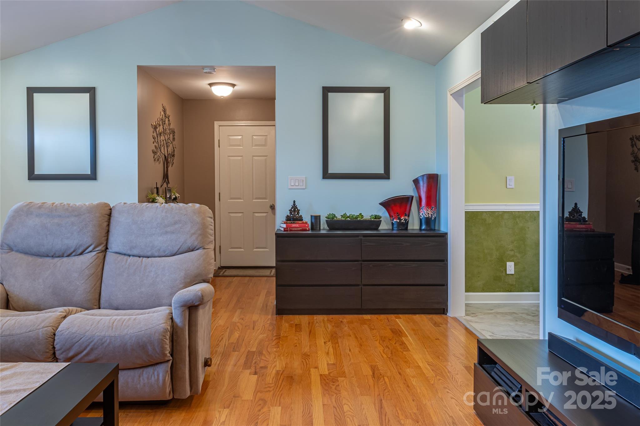 1376 Farmington Hills Drive