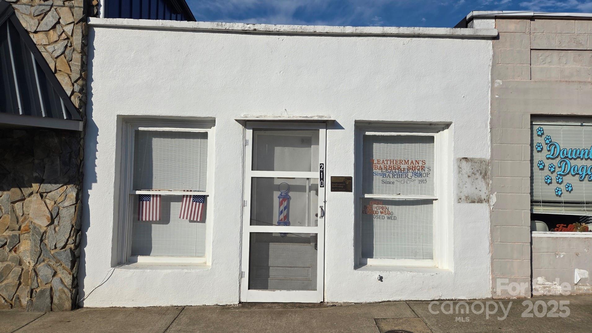 210 S Academy Street