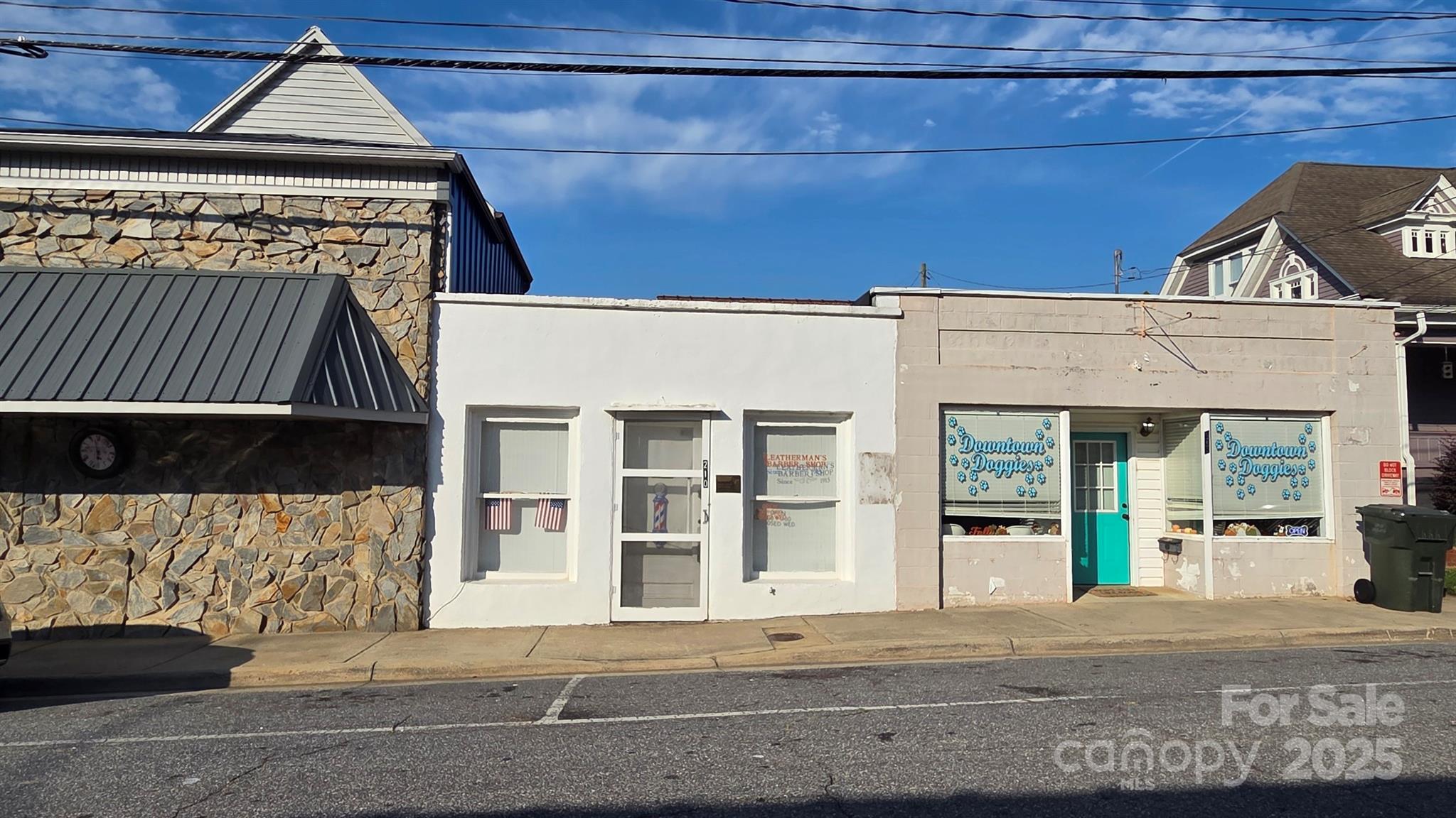 210 S Academy Street