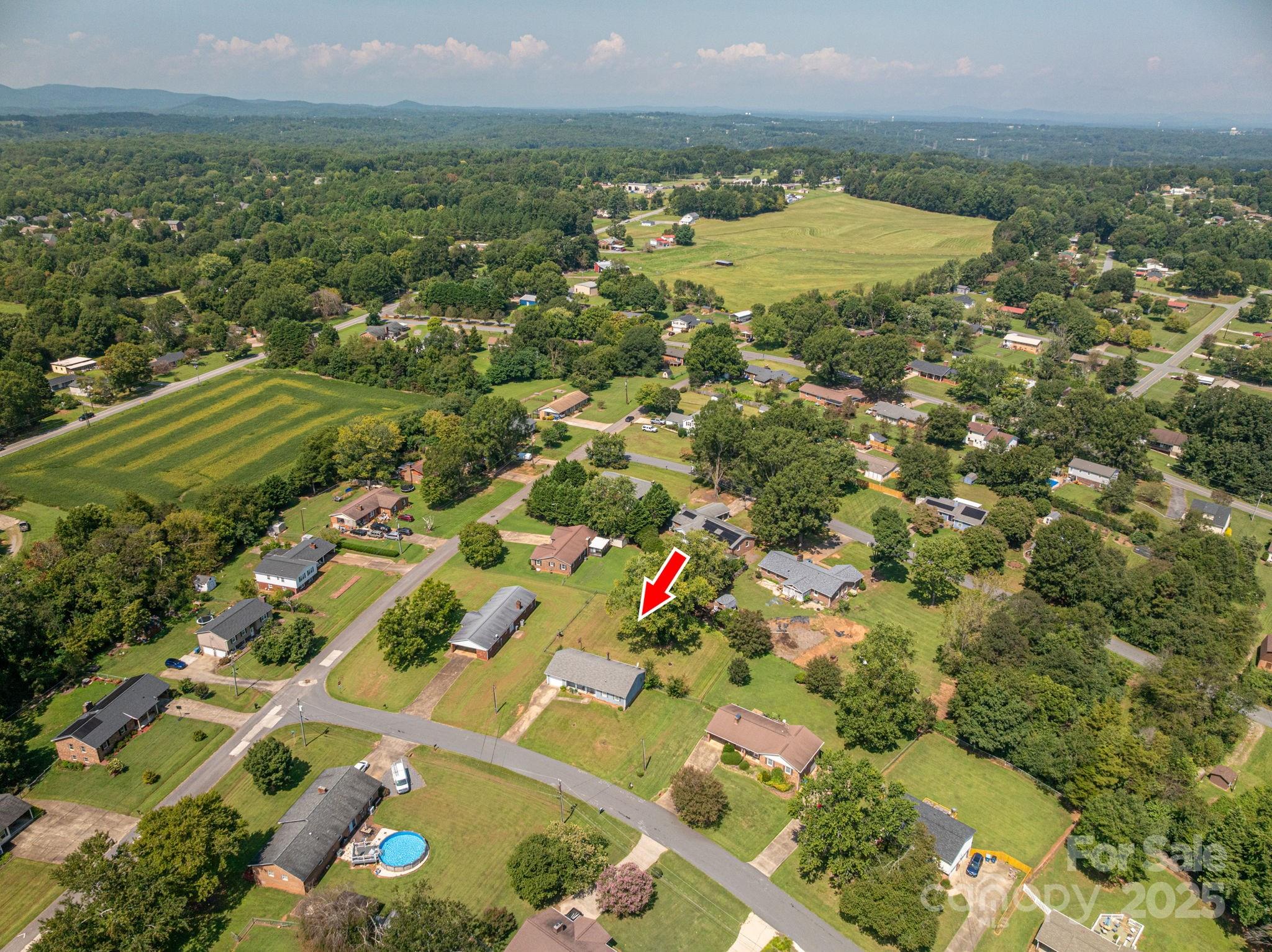 5706 Claridge Drive Unit: 17