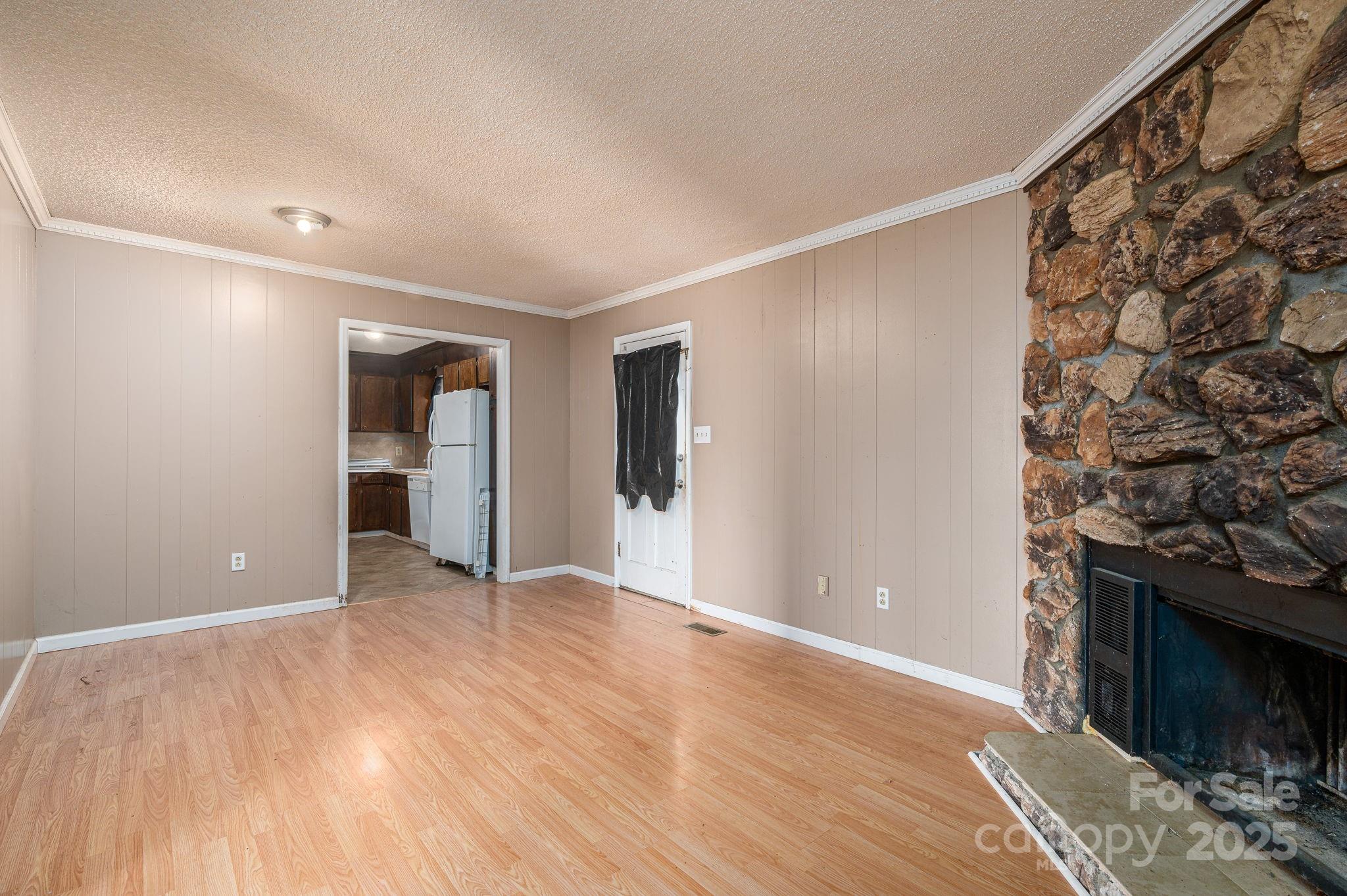 5706 Claridge Drive Unit: 17