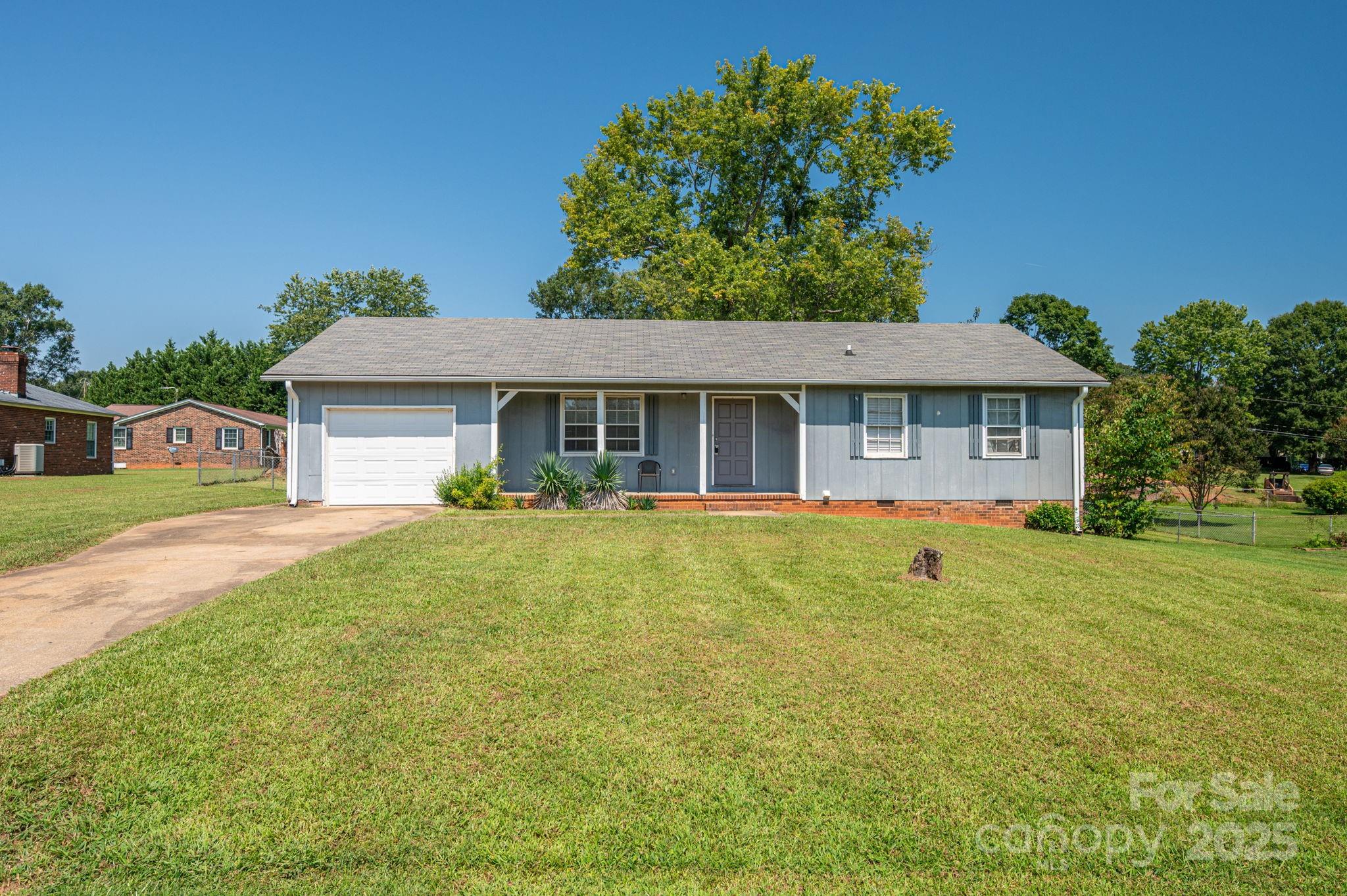 5706 Claridge Drive Unit: 17