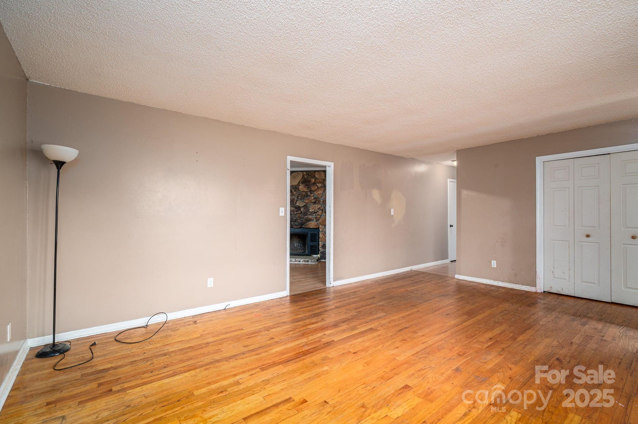 5706 Claridge Drive Unit: 17