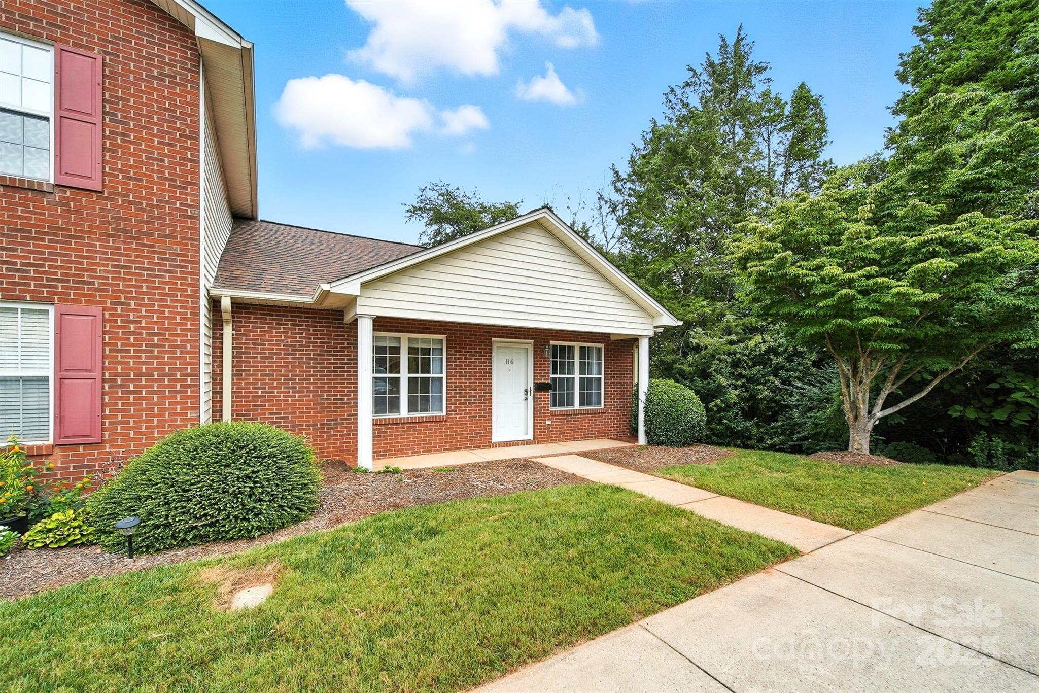 102 Brandywine Drive NE Unit: H6