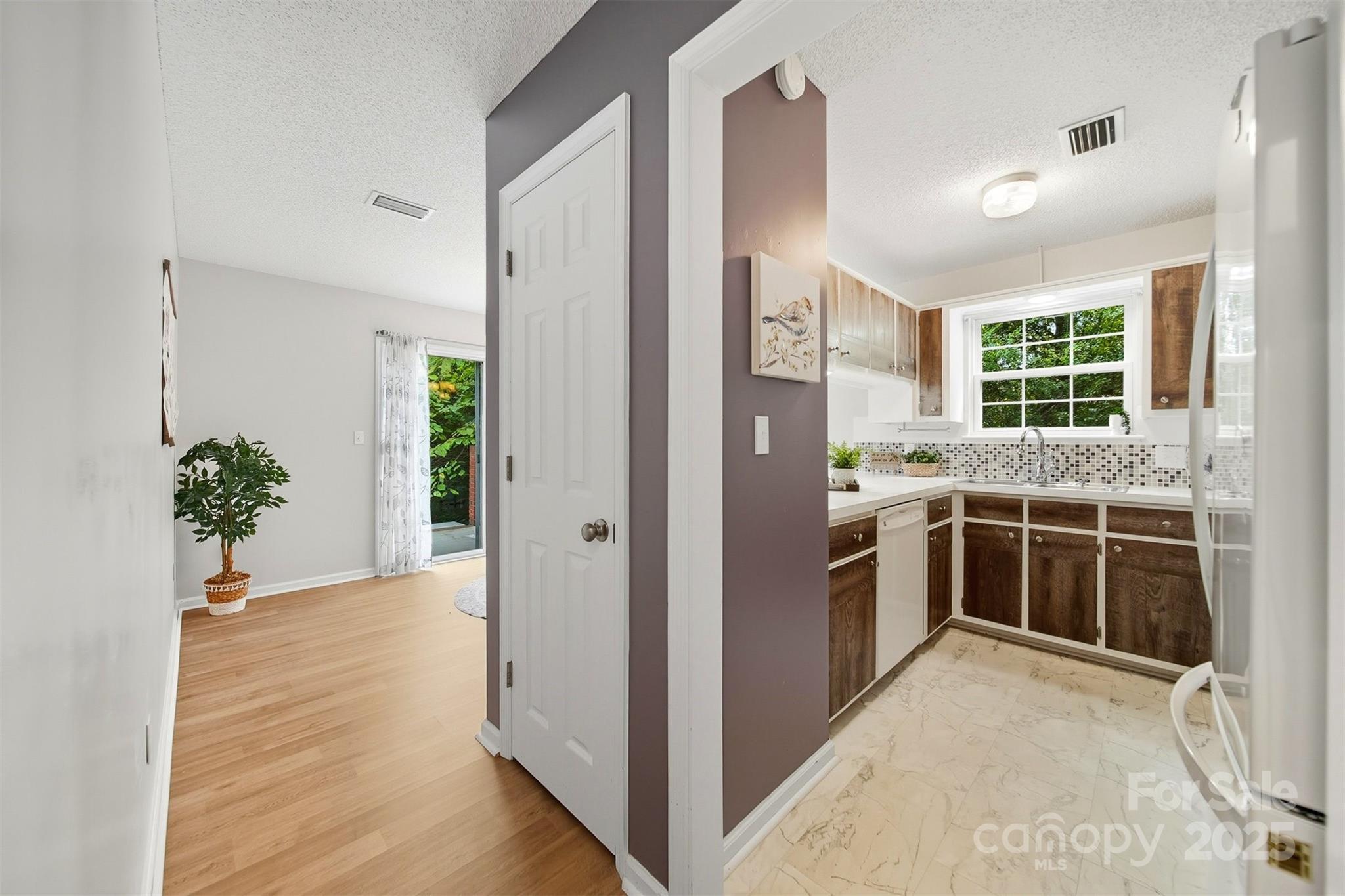 102 Brandywine Drive NE Unit: H6