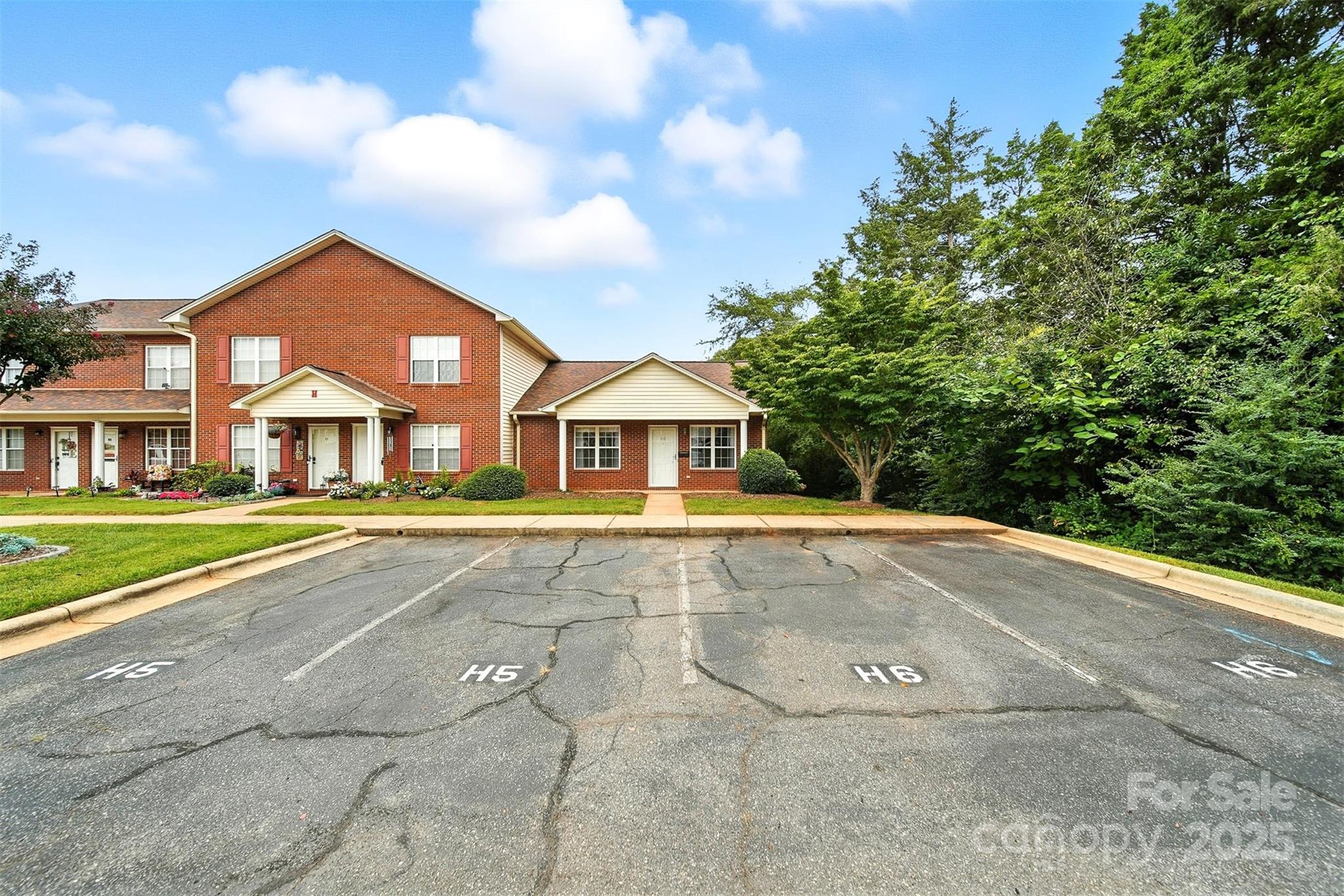 102 Brandywine Drive NE Unit: H6