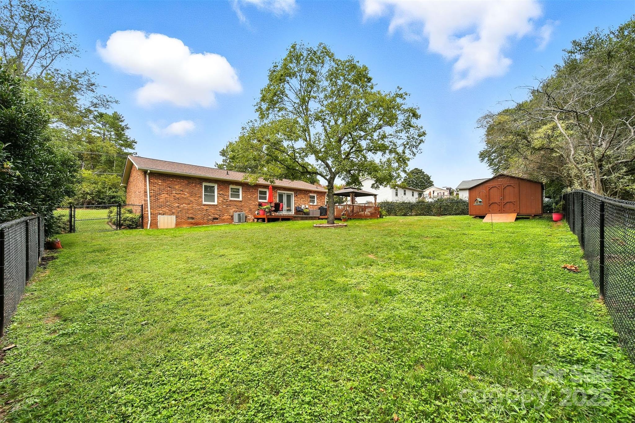 5647 Valley Field Road