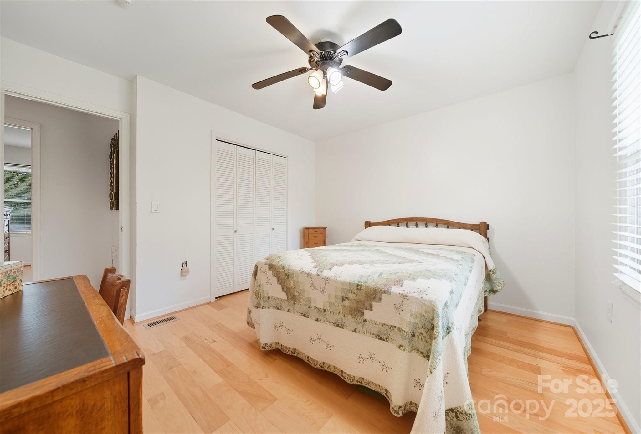5647 Valley Field Road