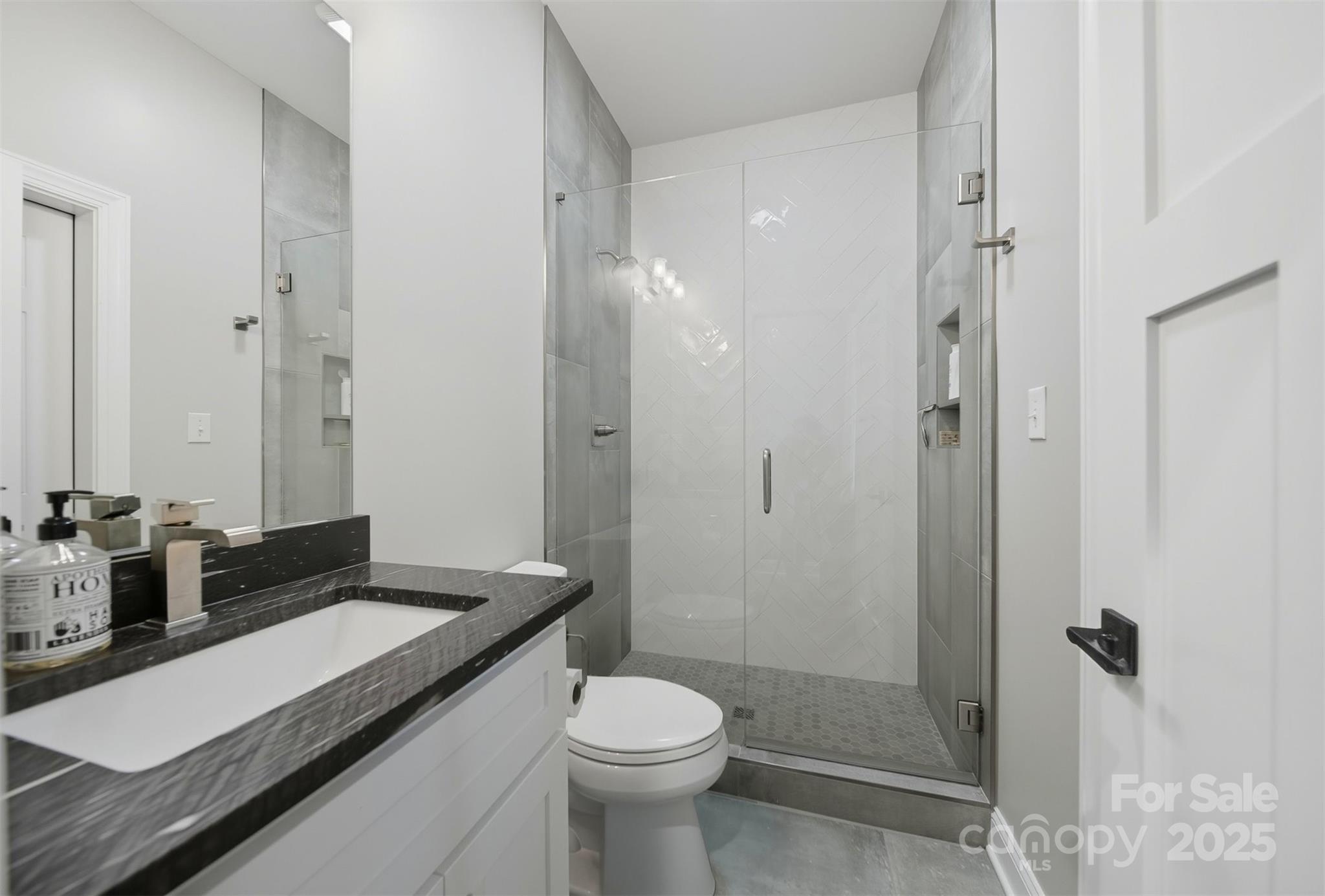 42 Earl Court